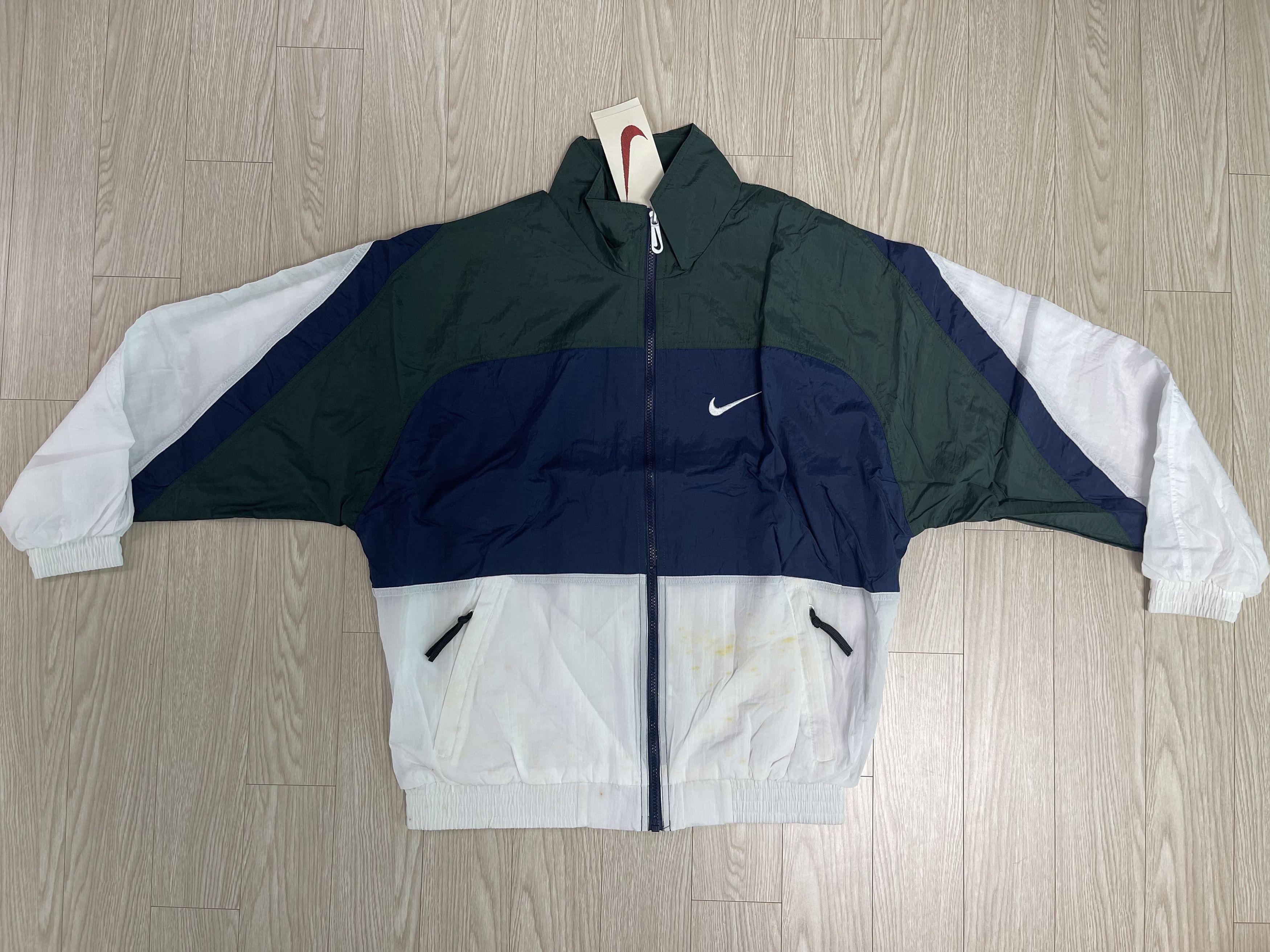 Nike Nike Red Tag 90’s Vintage Nylon Jacket M-1 Size US M / EU 48-50 / 2 - 1 Thumbnail