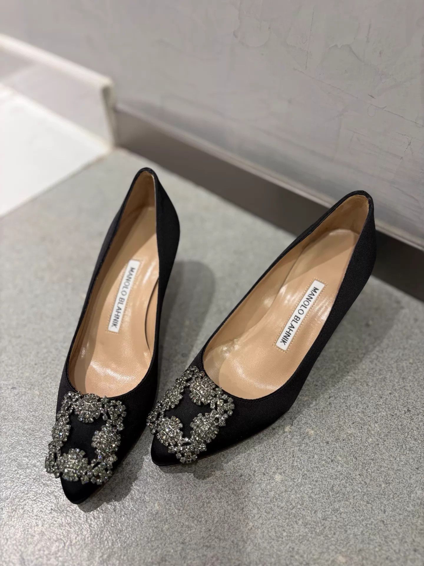 Manolo Blahnik MB Womens Black Satin SQ Crys Buckle Cat Heel 34.5 Size US 4 / IT 34 - 1 Thumbnail