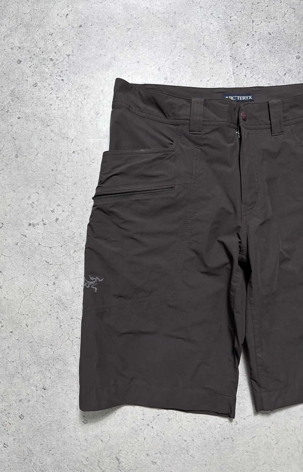 Arc'teryx Arc’teryx Men’s Nylon Cargo Outdoor Shorts Size M Size US 32 / EU 48 - 2 Thumbnail