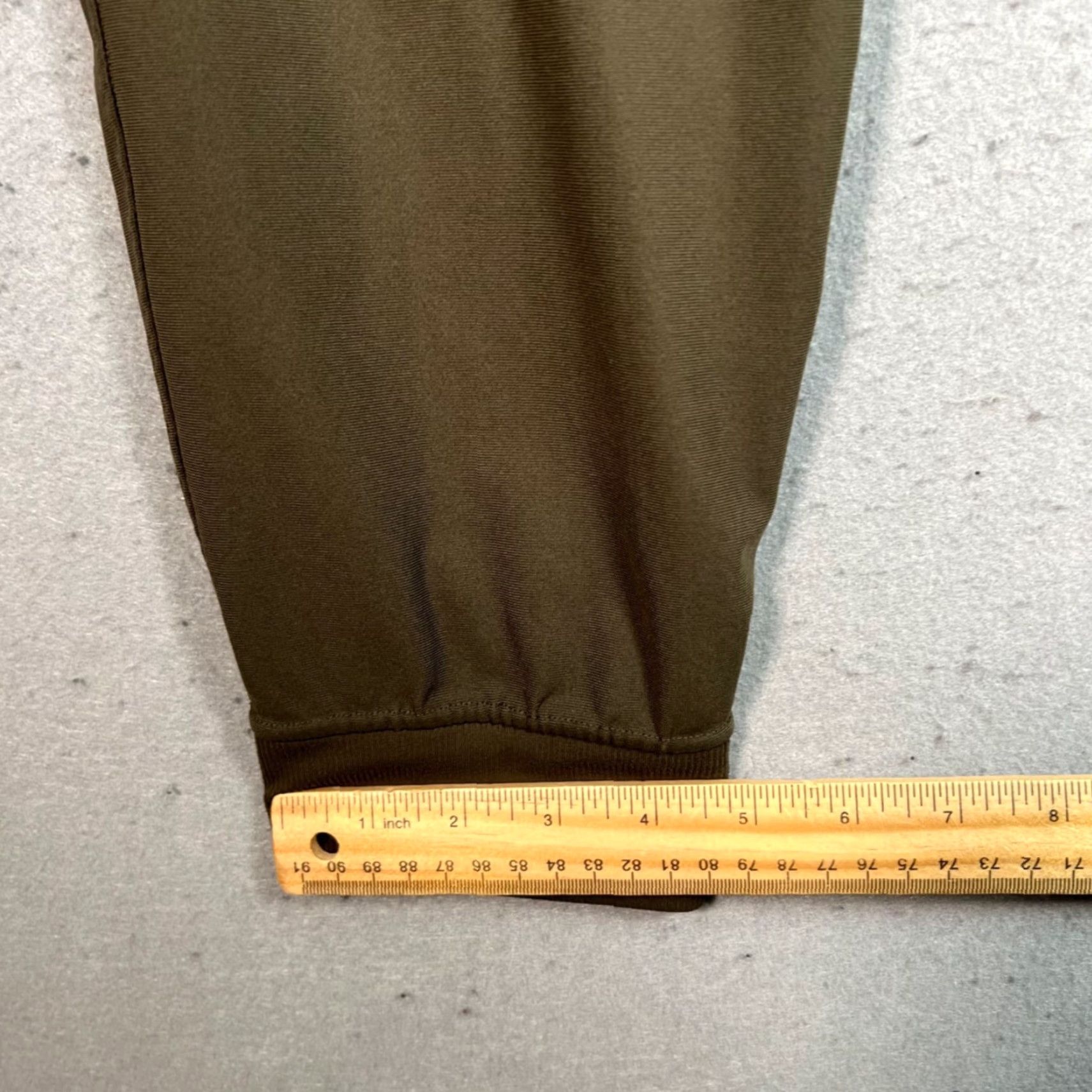 Lululemon Lululemon Mens Medium Olive Green Jogger Athletic Pants Drawstring, Tapered, 29in Inseam, Logo, Flat Front, Polyester, Regular, Active, Pants, Men Size US 31 - 7 Thumbnail