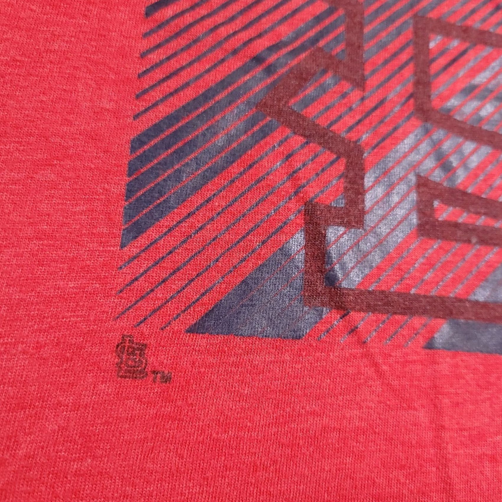 Under Armour Under Armour STL Cardinals Loose Fit Shirt Womens L Red Heatgear V Neck MLB Shirt Size L / US 10 / IT 46 - 6 Thumbnail