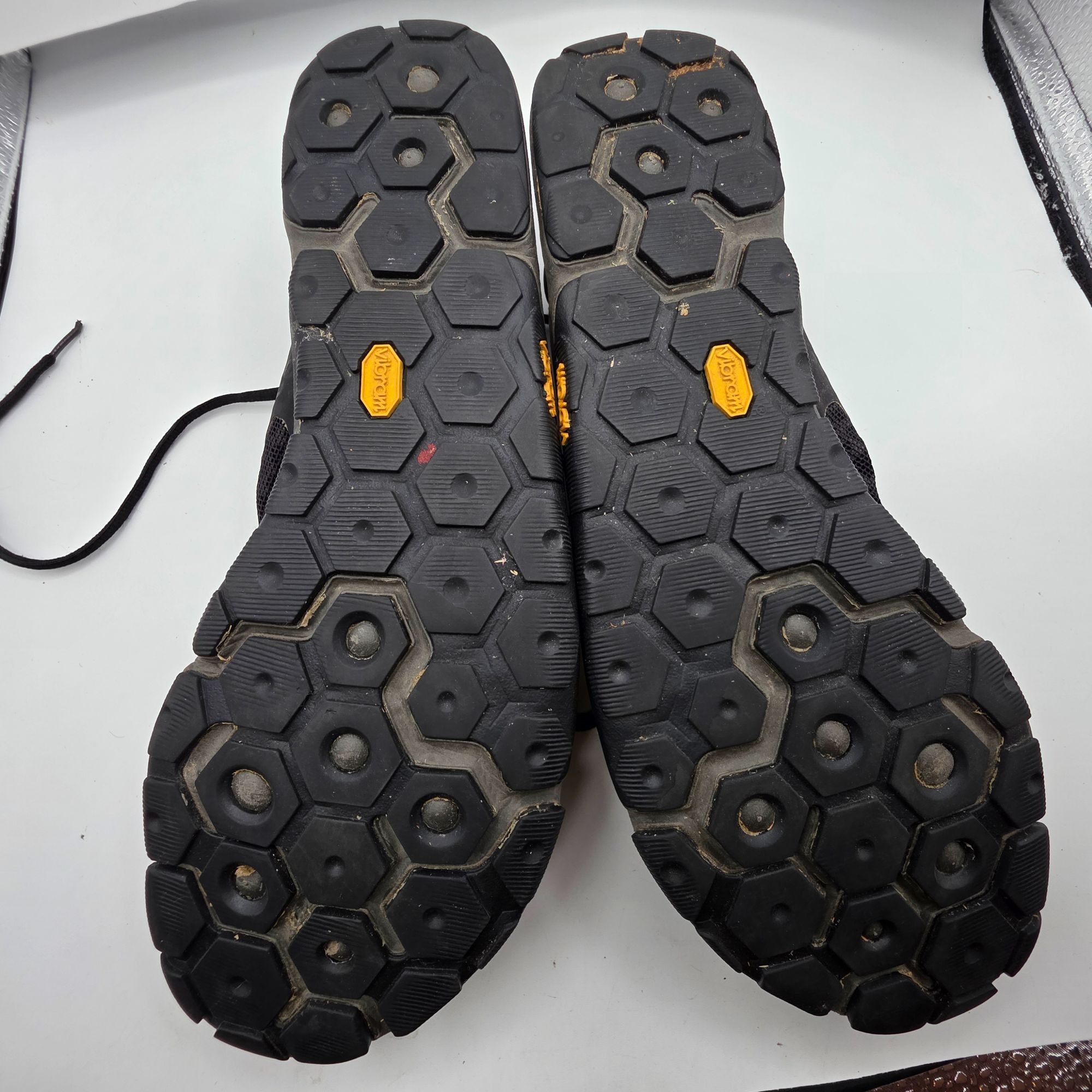New Balance New Balance Mens Size 13 Black Minimus Vibram Trail Running Size US 13 / EU 46 - 12 Thumbnail