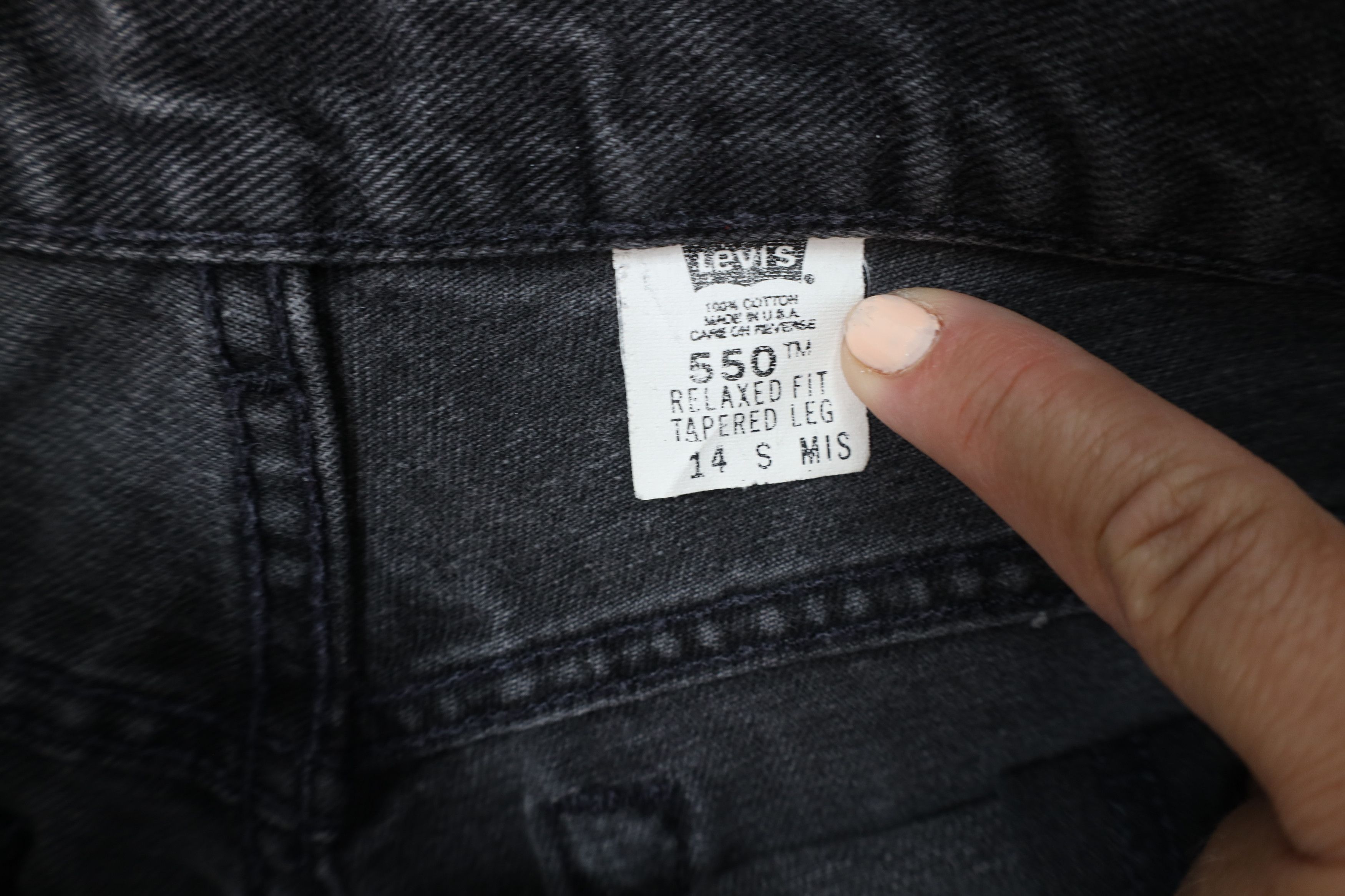 Levi's Vintage Y2K 2001 Levis 550 Tapered Leg Jeans Black USA Size 36" / US 14 / IT 50 - 9 Thumbnail