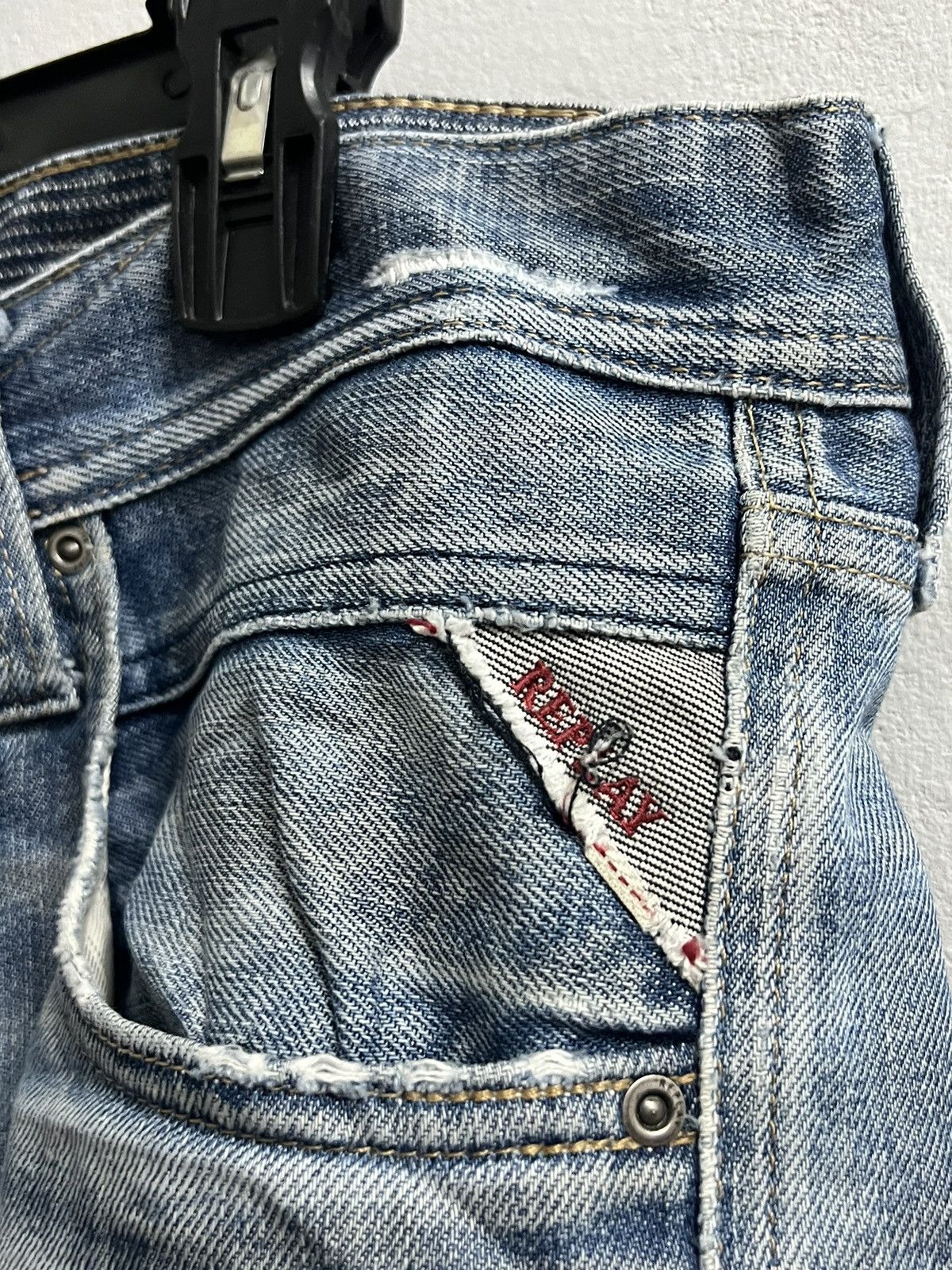 Replay × Vintage REPLAY DENIM DISTREES BUTTON FLY Size US 32 / EU 48 - 3 Thumbnail