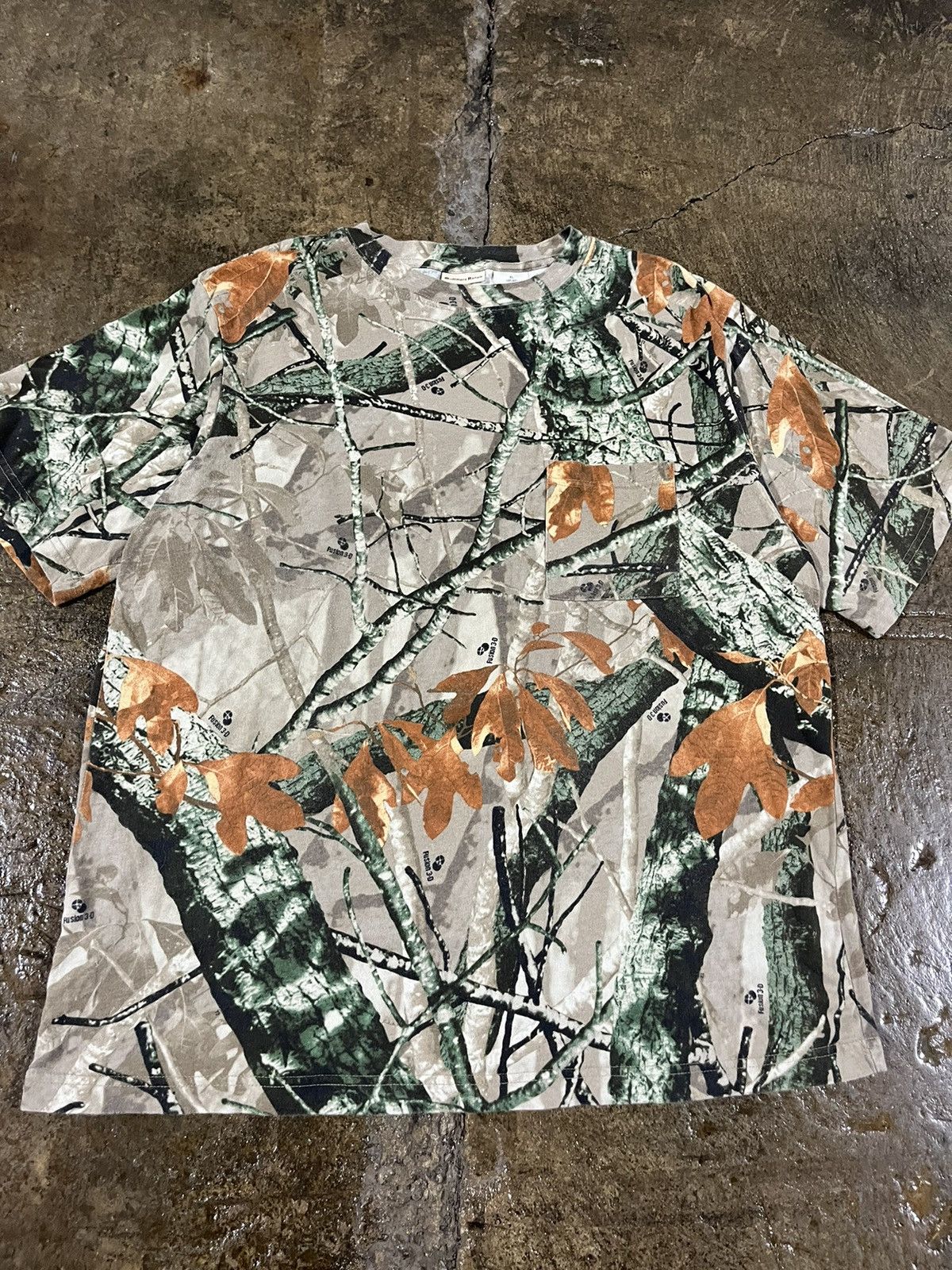 Carhartt × Vintage Crazy Y2K Camo Carhartt Style Realtree Essential Skater Tee Size US XL / EU 56 / 4 - 2 Thumbnail