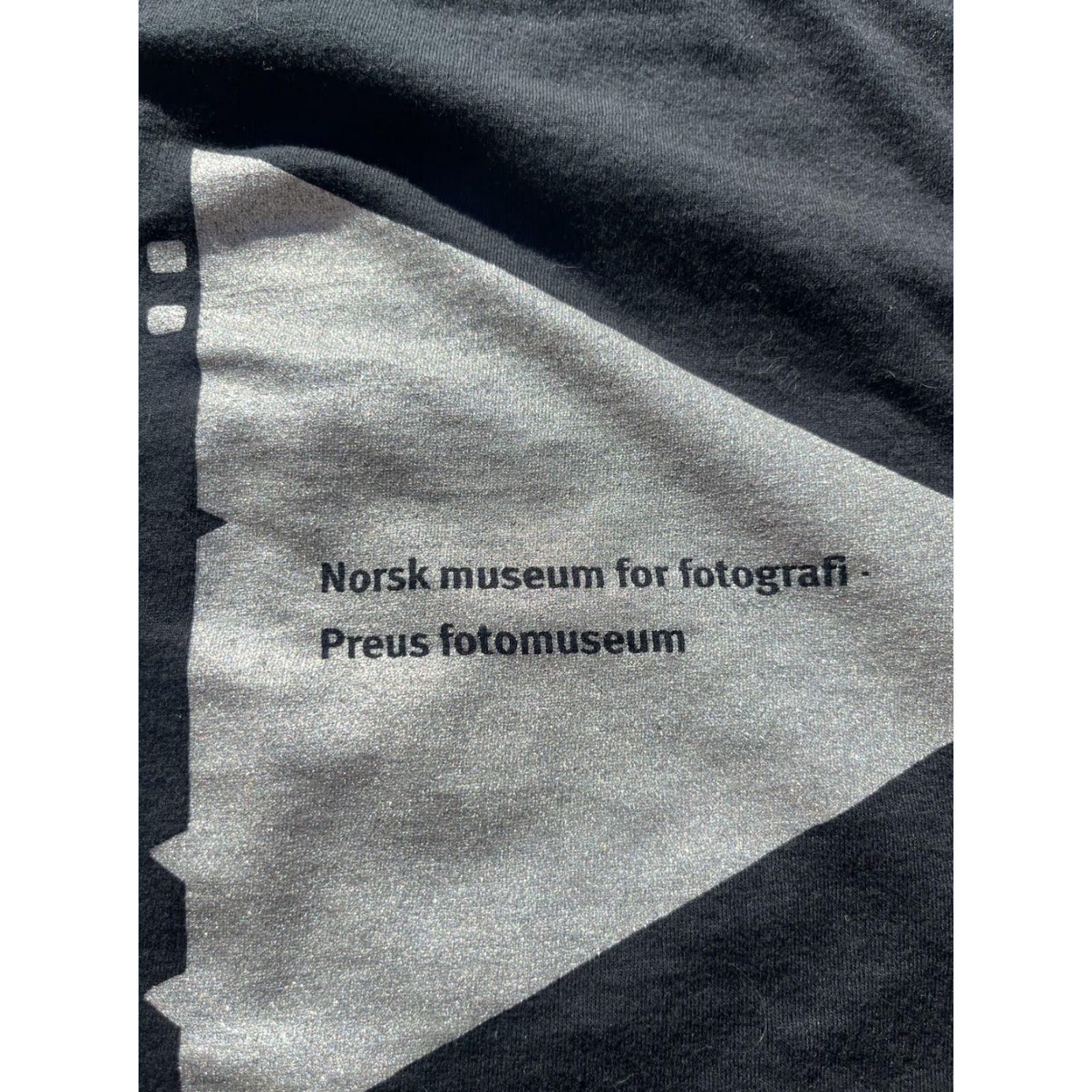 Vintage Men's Clique T-Shirt Black Norsk Photography L Museum Norway Art Modern Pioneers Size US L / EU 52-54 / 3 - 3 Thumbnail