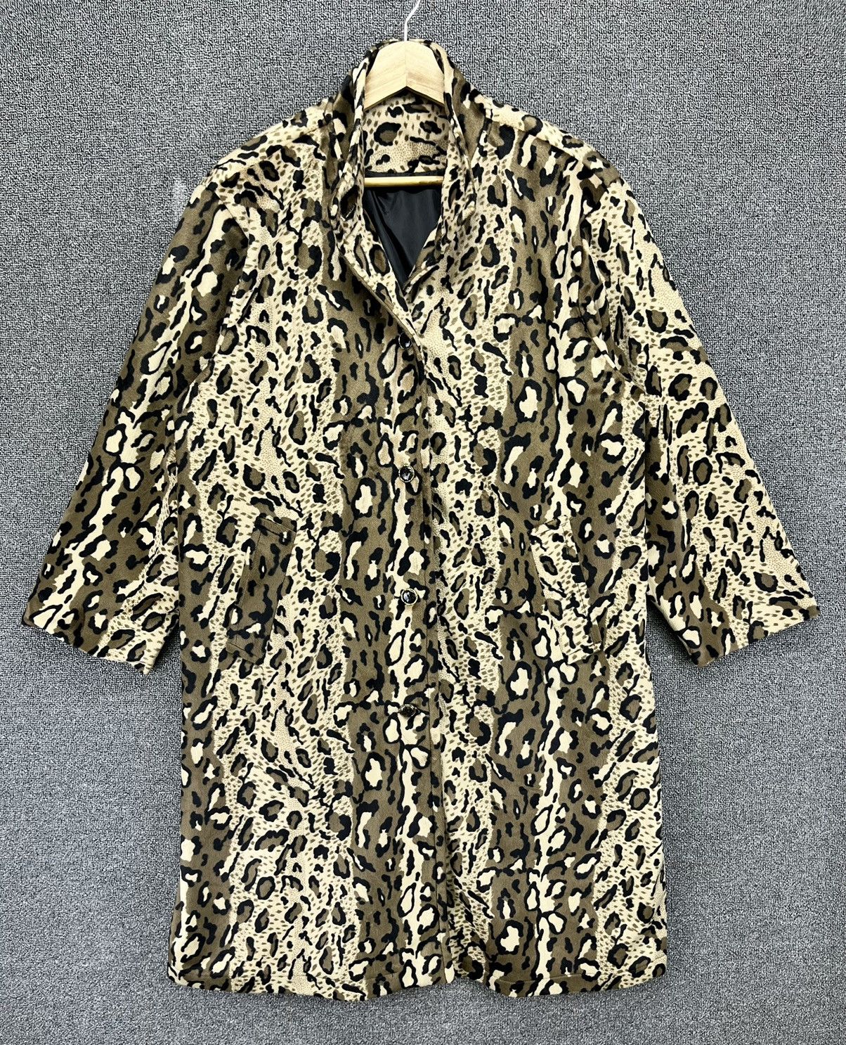 Japanese Brand Vintage Japanese Leopard Skin Style Long Jacket Size XL / US 12-14 / IT 48-50 - 1 Thumbnail