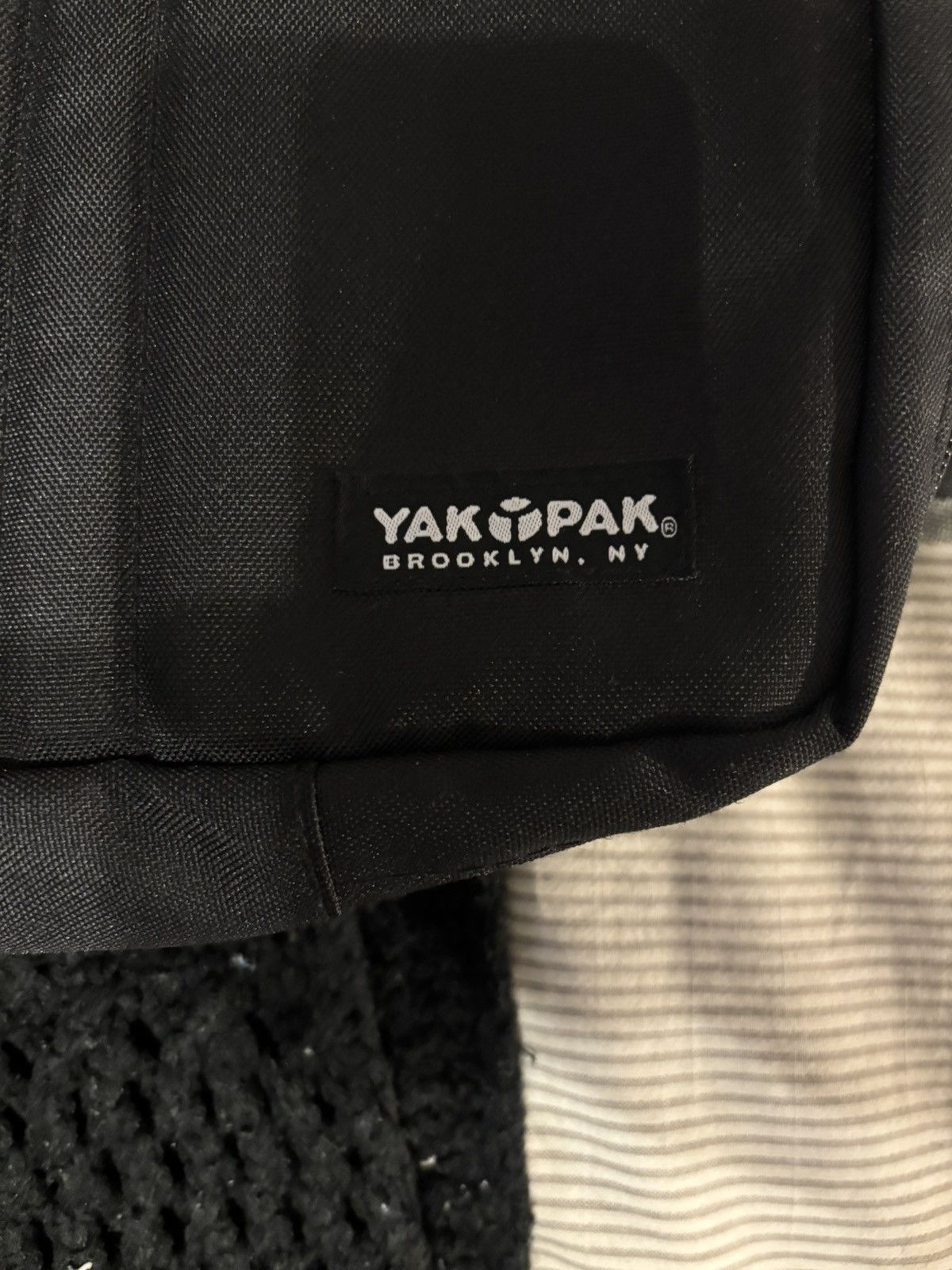 Designer × Japanese Brand × Vintage Black Yak Pak Size ONE SIZE - 4 Thumbnail