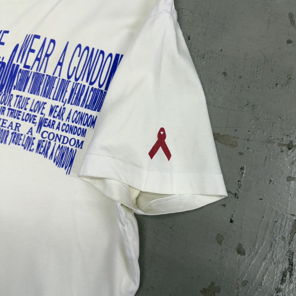 Levi's Vintage Levis Red Tab Wear A Condom Tee Tour Size US M / EU 48-50 / 2 - 4 Thumbnail