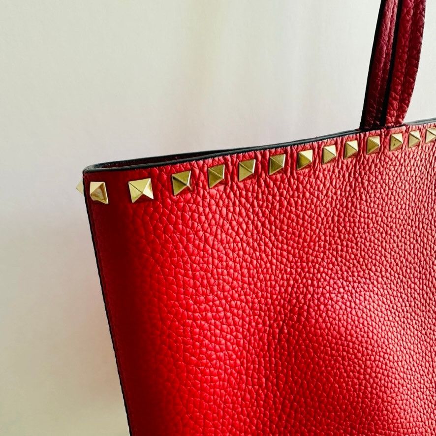 Valentino Valentino Garavani Trapeze Rockstud Handle Tote Red Leather Size ONE SIZE - 2 Thumbnail