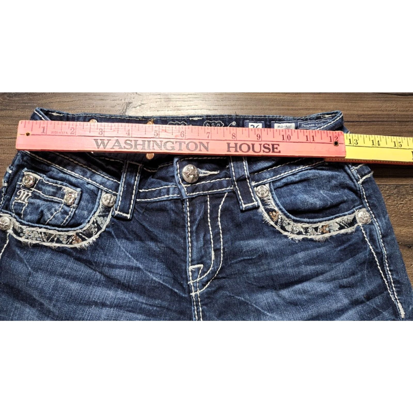 Miss Me Womens Miss Me Jeans JE8132EC Mid Rise Cropped Size 26 Blue Rhinestone Accents Womens 26 Jeans Cropped 90s/2000s Style Size 26" / US 2 / IT 38 - 5 Thumbnail