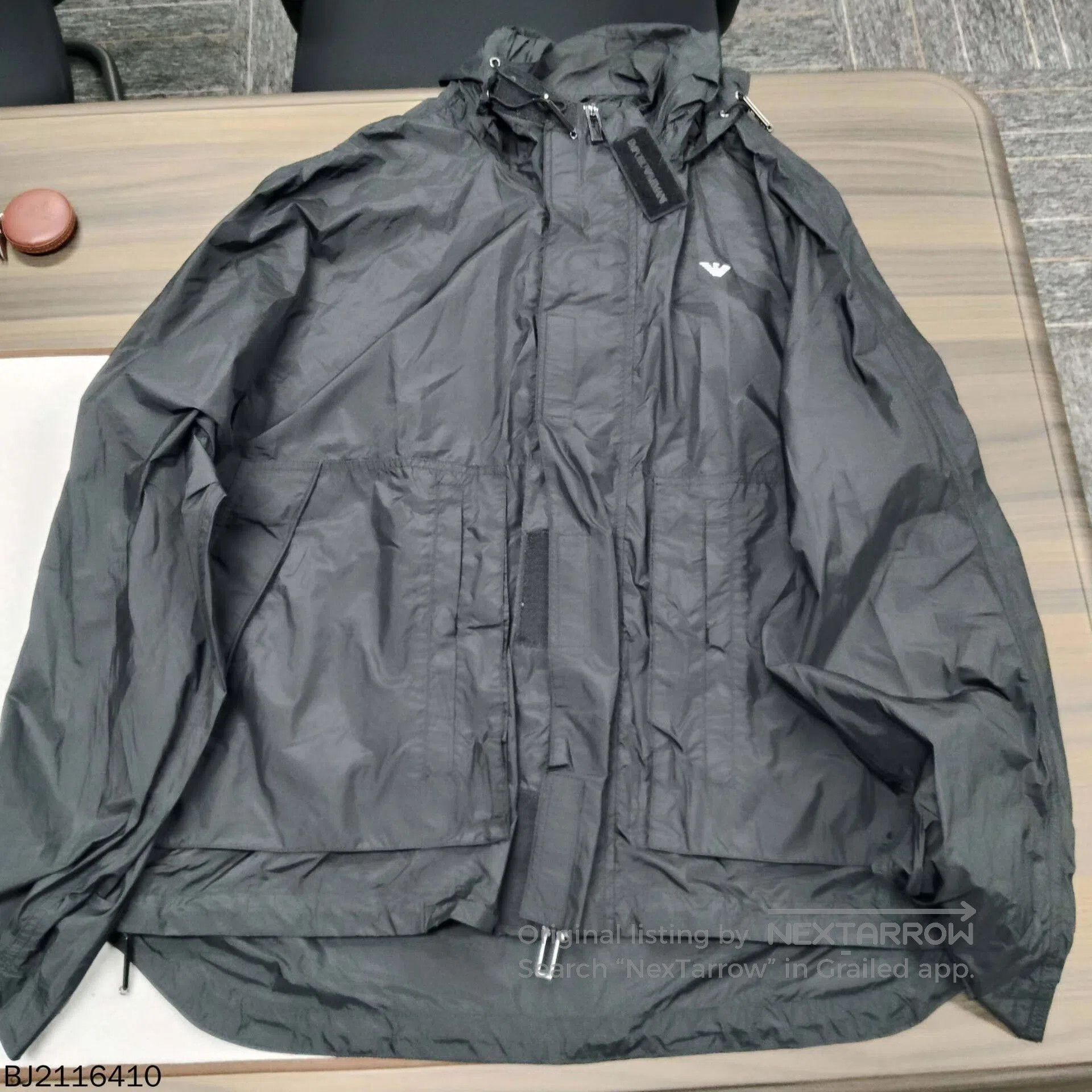 Emporio Armani armani zip-up hooded long sleeve jacket. Size US L / EU 52-54 / 3 - 1 Thumbnail