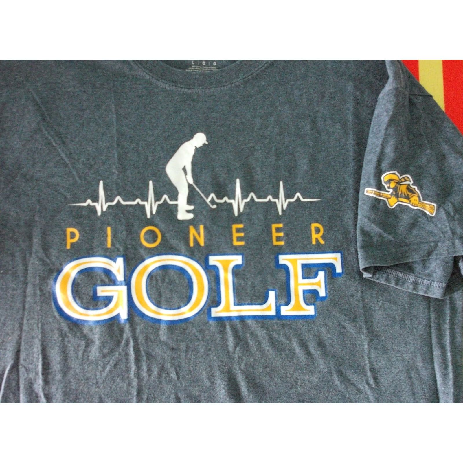 Gildan VINTAGE TRICO High School PIONEERS GOLF logo T Shirt Mens Large gray Nike? Size US L / EU 52-54 / 3 - 4 Thumbnail