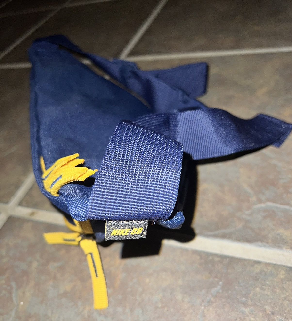 Nike NIKE SB Waistpack / Crossbody (NEW) Size ONE SIZE - 4 Thumbnail