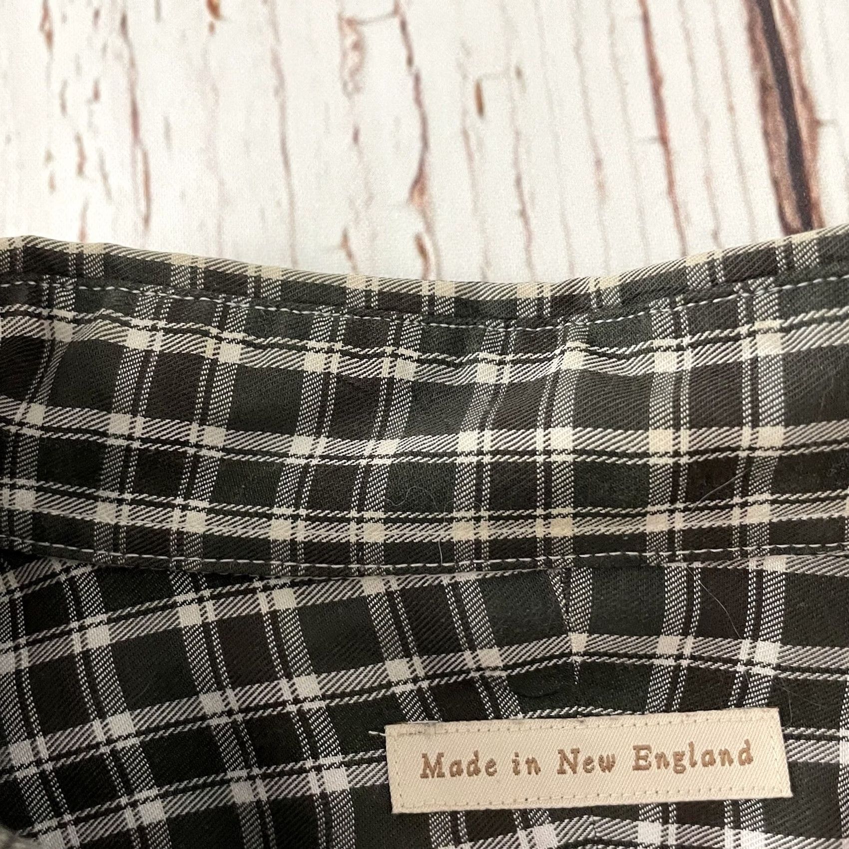 Vintage New England Shirt Co Plaid Long Sleeve Button-Up Shirt XL Gray White Mens Regular Sleeve Length Long Sleeve Plaid Shirt Size US XL / EU 56 / 4 - 2 Thumbnail
