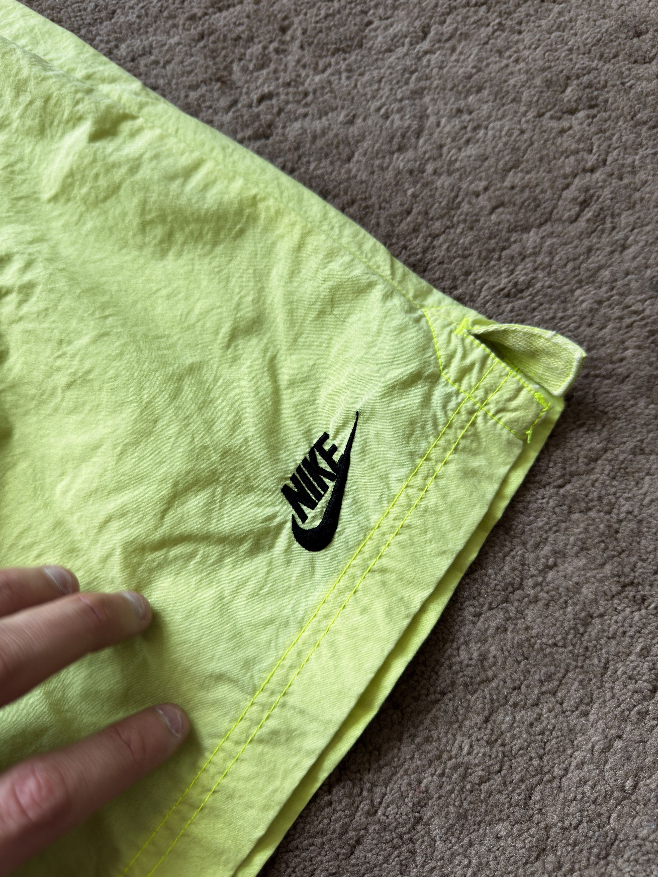 Nike Borussia Dortmund Germany Nike Vintage 95-96 Shorts Football Size US 26 / EU 42 - 3 Thumbnail