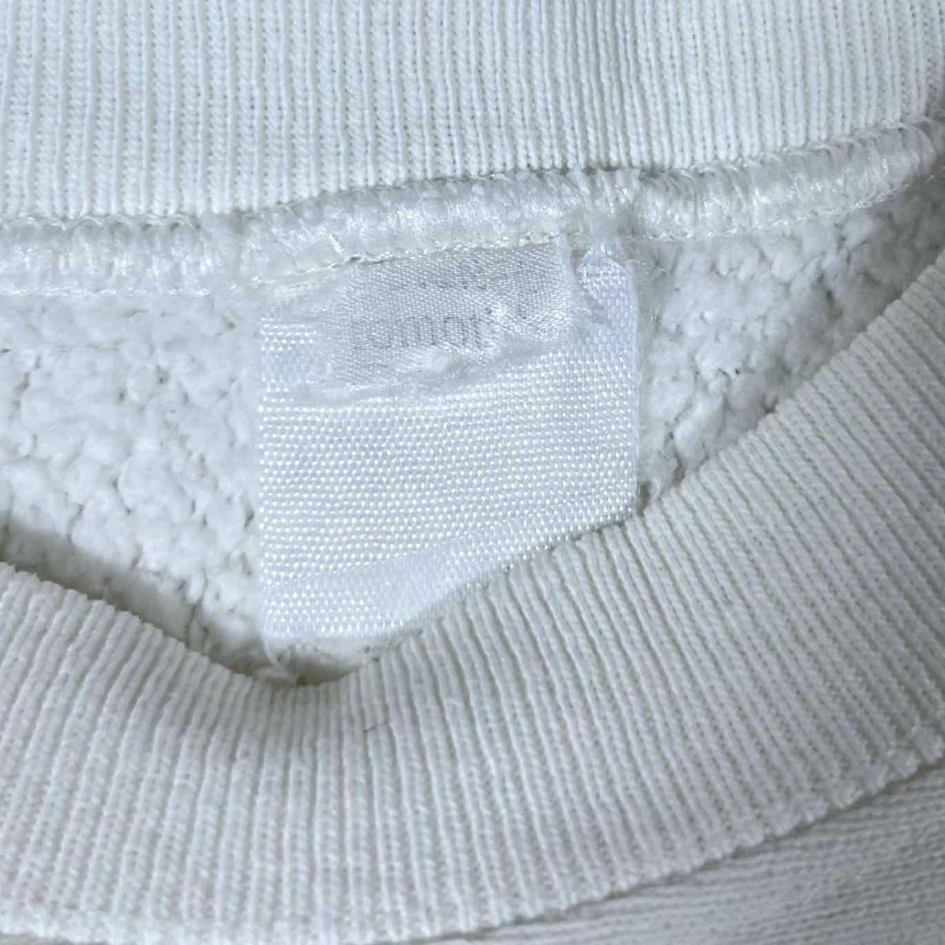 Disney VINTAGE Disney Embroidered White Sweatshirt M 1988 Silver Screen Partners IV Mens Pullover Sweatshirt Shirt White Womens? Size US M / EU 48-50 / 2 - 4 Thumbnail
