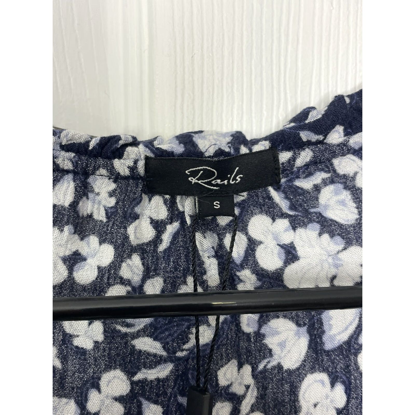 Rails NWT Rails Kingsley Flower Bomb Long Sleeve V Neck Midi Dress Size Small Petite Multicolor Size S / US 4 / IT 40 - 2 Thumbnail