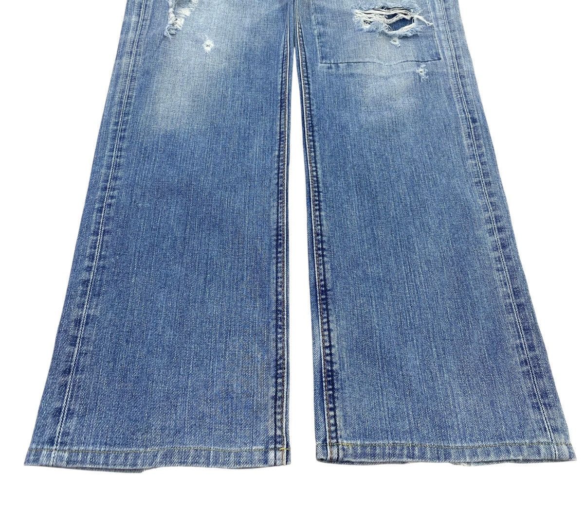 Lee Lee Riders blue denim jeans with a relaxed fix distressed Size US 32 / EU 48 - 5 Thumbnail