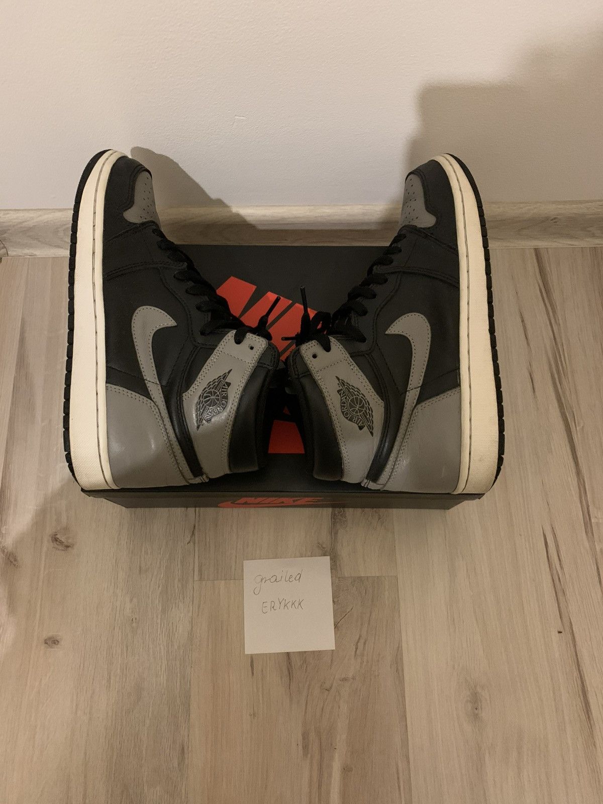 Jordan Brand Nike Air Jordan 1 Retro High Shadow OG Size US 8.5 / EU 41-42 - 5 Thumbnail