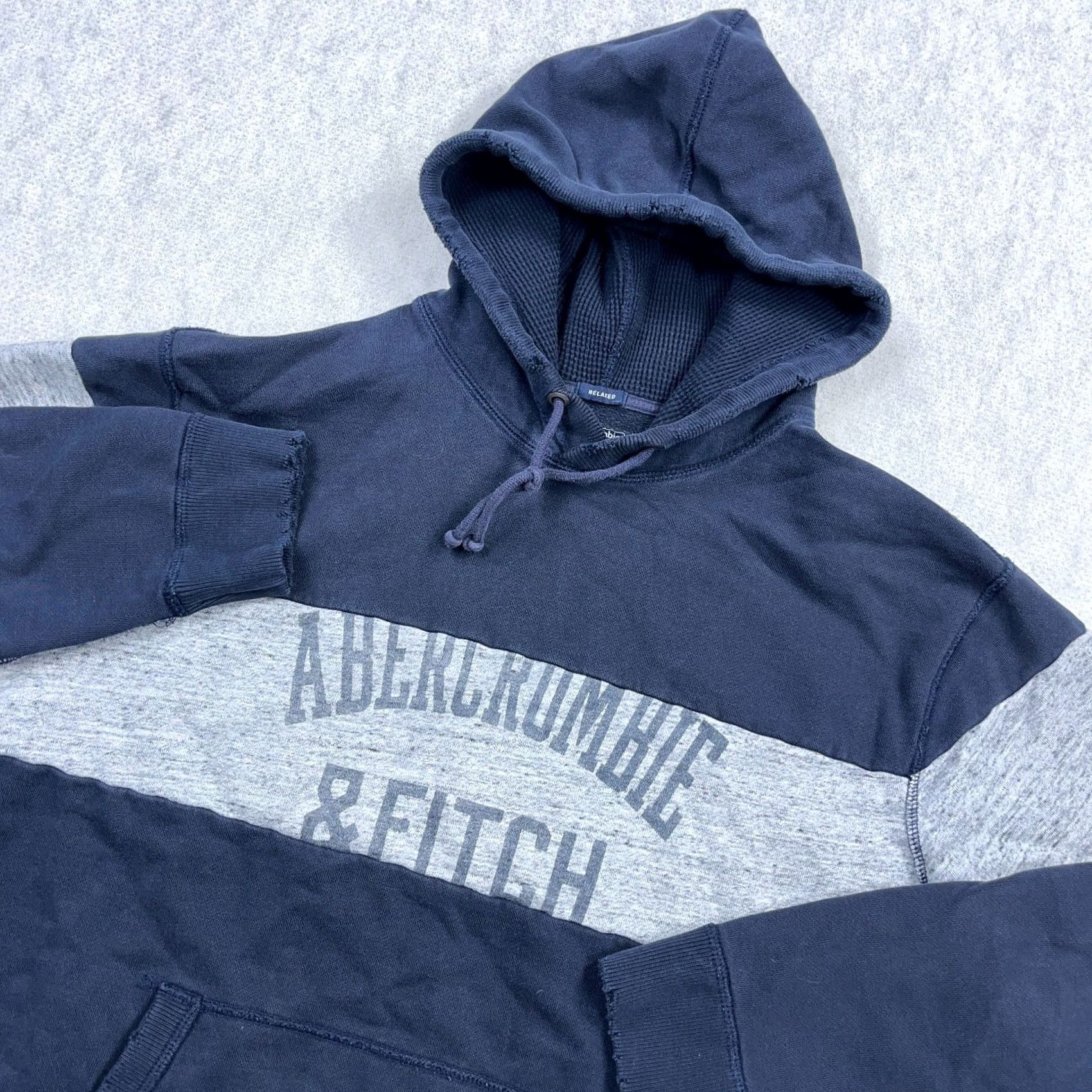 Abercrombie & Fitch VINTAGE Abercrombie & Fitch Hoodie Men 2XL Blue Logo Embroidered PullOver Crew Neck Hooded Fleece Sports Classic Size US XXL / EU 58 / 5 - 6 Thumbnail