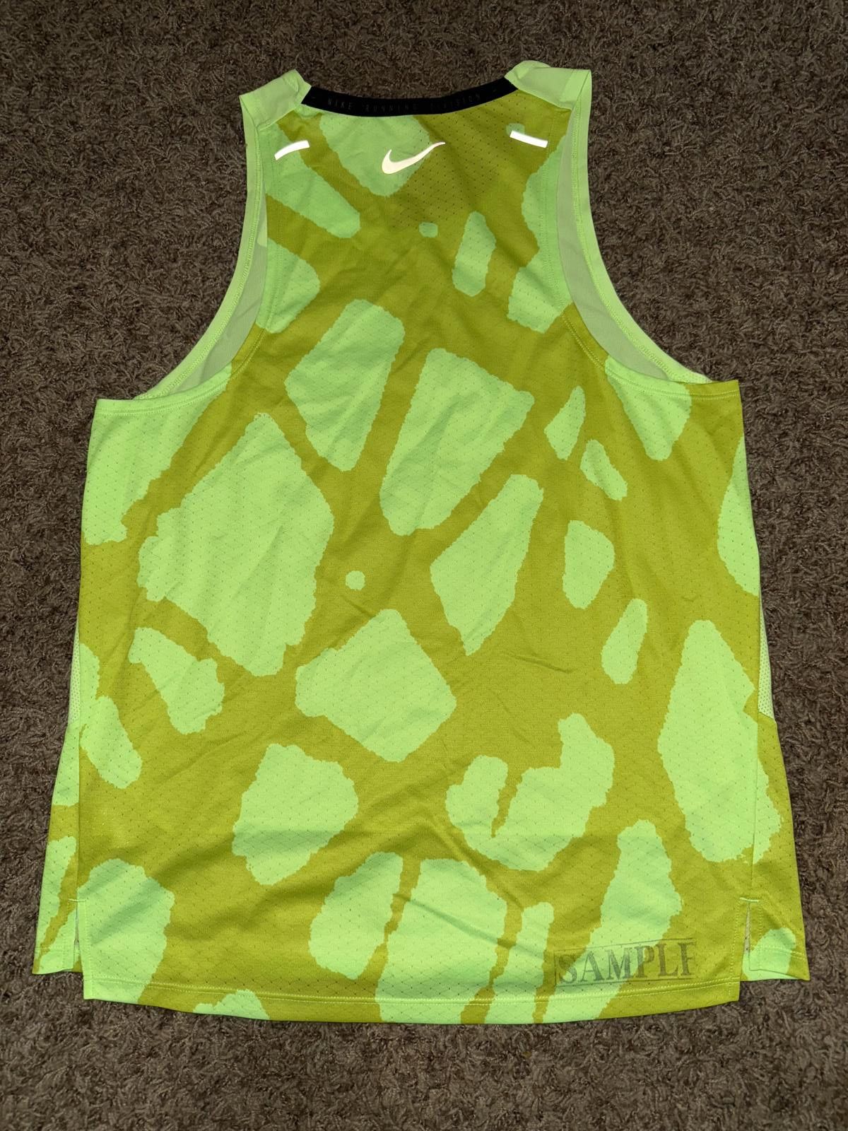Nike Nike Dri-FIT Run Division Rise 365 Men's Running Tank Sample Size US M / EU 48-50 / 2 - 2 Thumbnail