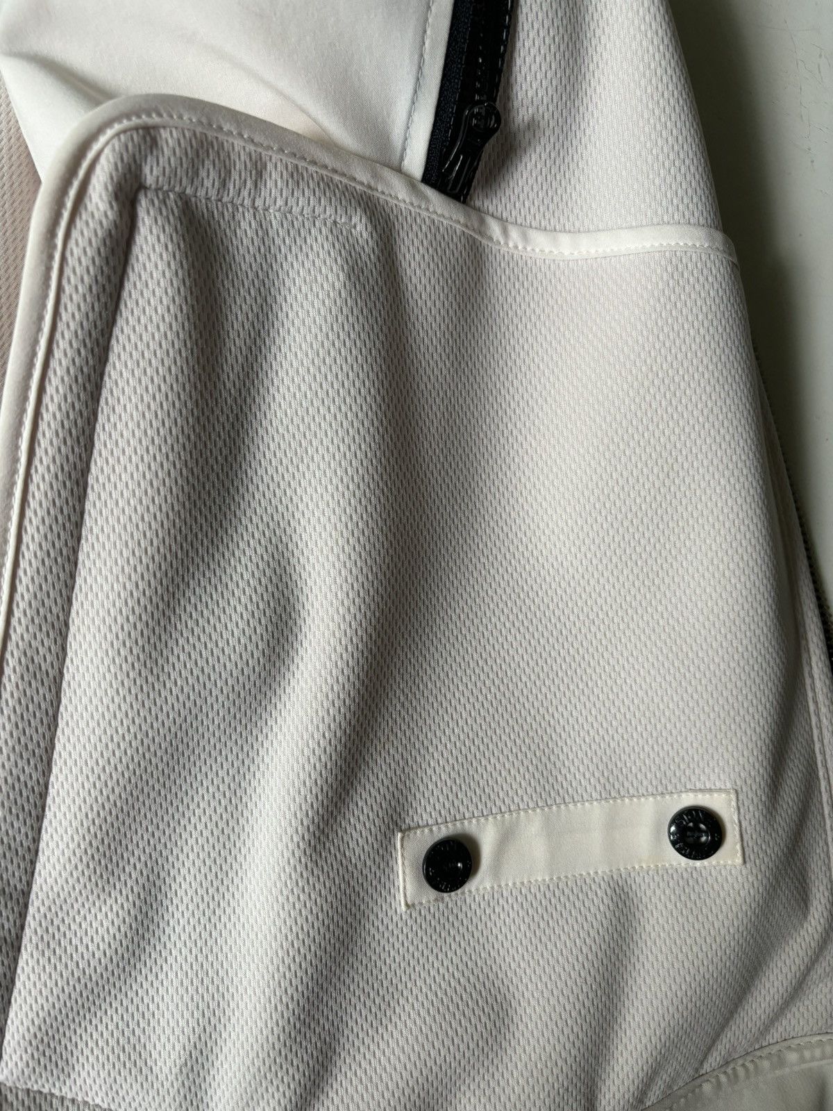 Stone Island Stone Island Shell Size US L / EU 52-54 / 3 - 6 Thumbnail