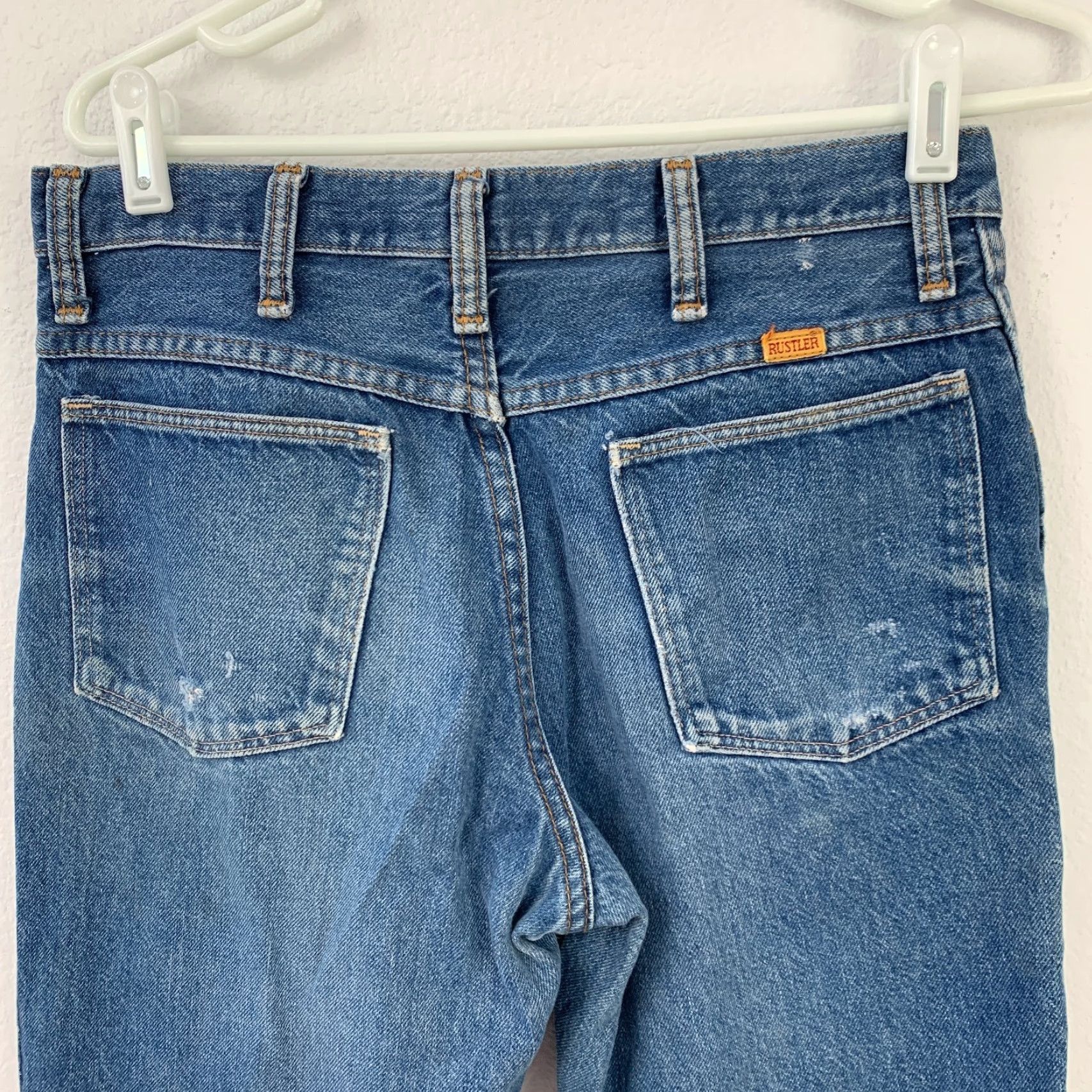 Vintage VINTAGE Rustler Jeans Destroyed 32 Short Denim Blue 100% Cotton Mens Jeans Straight 28.75 Inseam Fall Winter Spring USA Button Zip Size US 32 / EU 48 - 6 Thumbnail