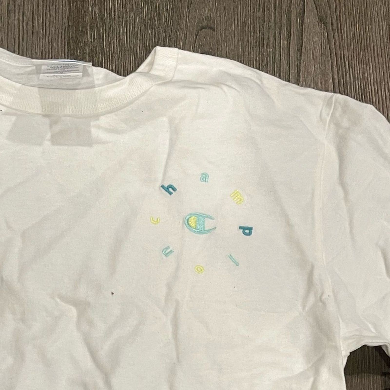 Champion NWT Champion White Graphic Crop Top - Size S Size S / US 4 / IT 40 - 2 Thumbnail
