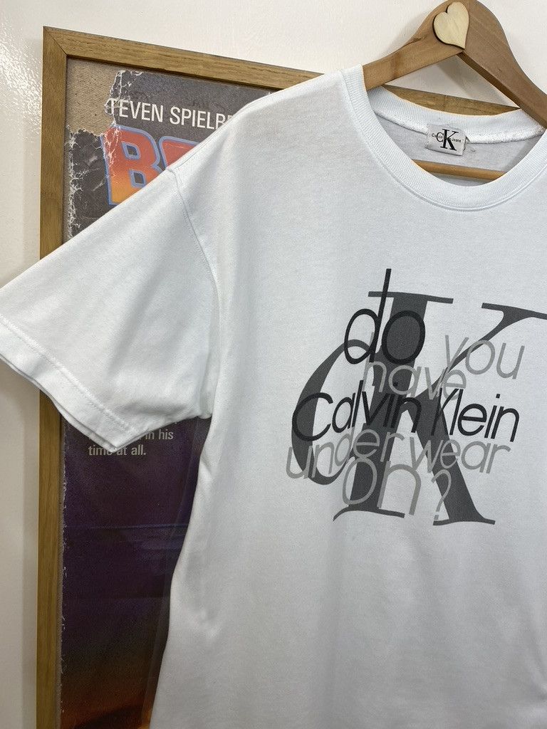 Calvin Klein 90s Calvin Klein "Do You Have CK Underwear On?" Quote Tee Size US L / EU 52-54 / 3 - 4 Thumbnail