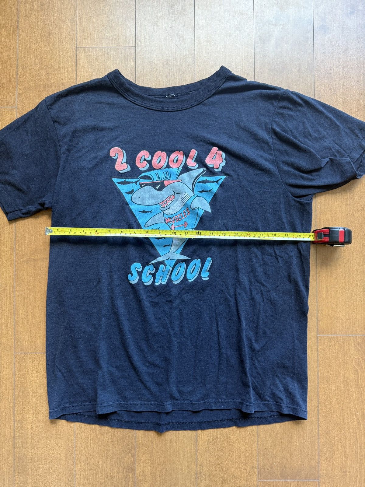 Vintage Single stitch 90s vintage shirt “2 cool 4 school” Size US L / EU 52-54 / 3 - 4 Thumbnail
