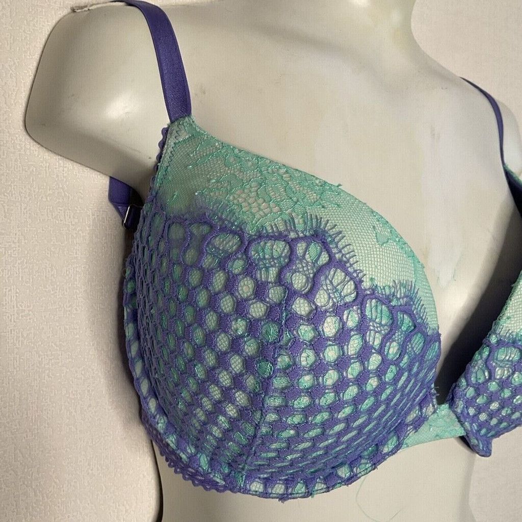 Victoria's Secret Victoria's Secret Very Sexy Push Up Pigeonnant Bra 32DDD Size ONE SIZE - 3 Thumbnail