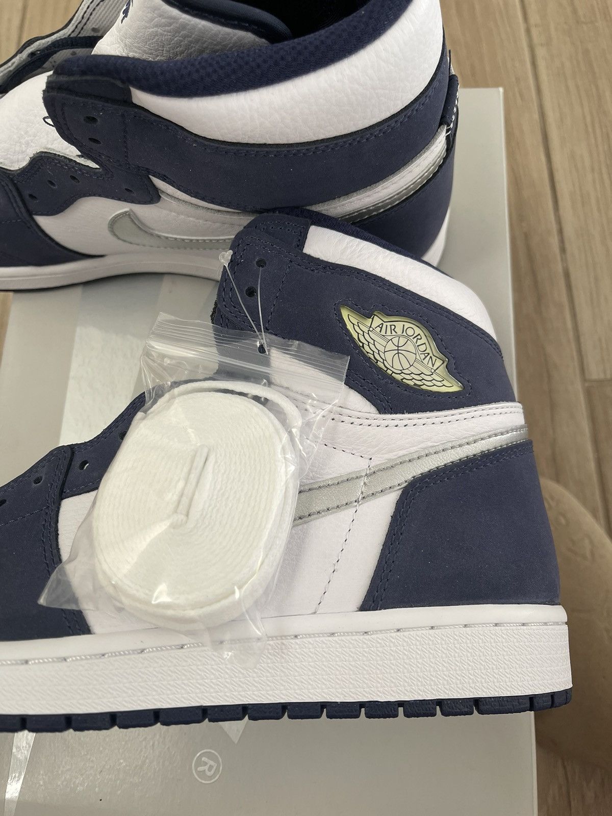 Jordan Brand Jordan 1 Retro High CO.JP Midnight Navy 2020 Size US 10.5 / EU 43-44 - 6 Thumbnail