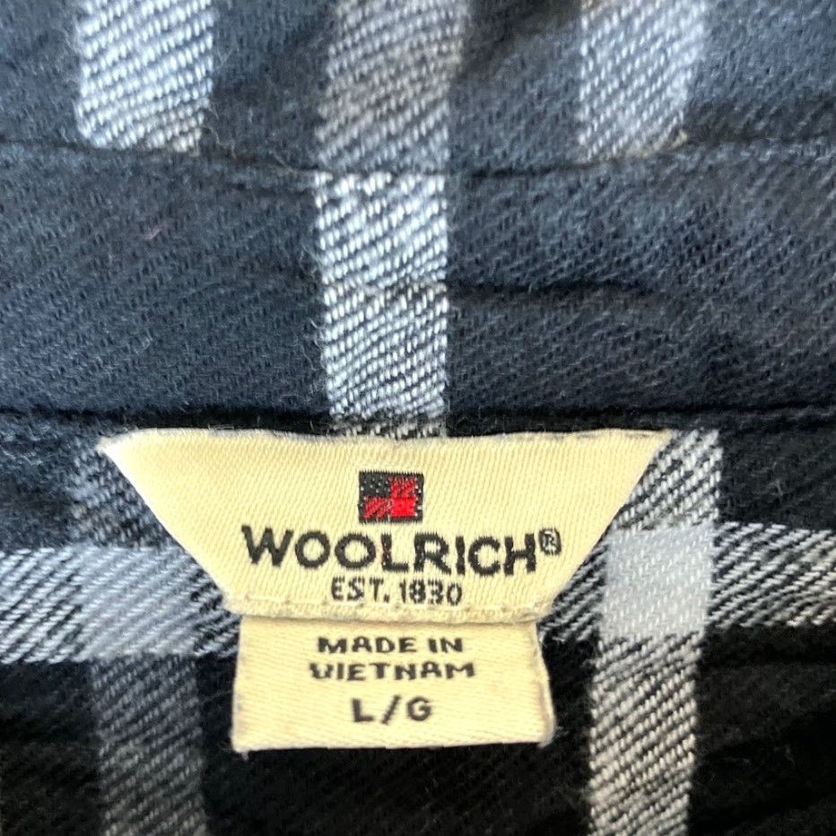 Vintage Woolrich Womens Shirt Plaid Flannel 100% Cotton Black White Large Button-Down Long Sleeve Casual Workwear Styling Womens Size L / US 10 / IT 46 - 6 Thumbnail