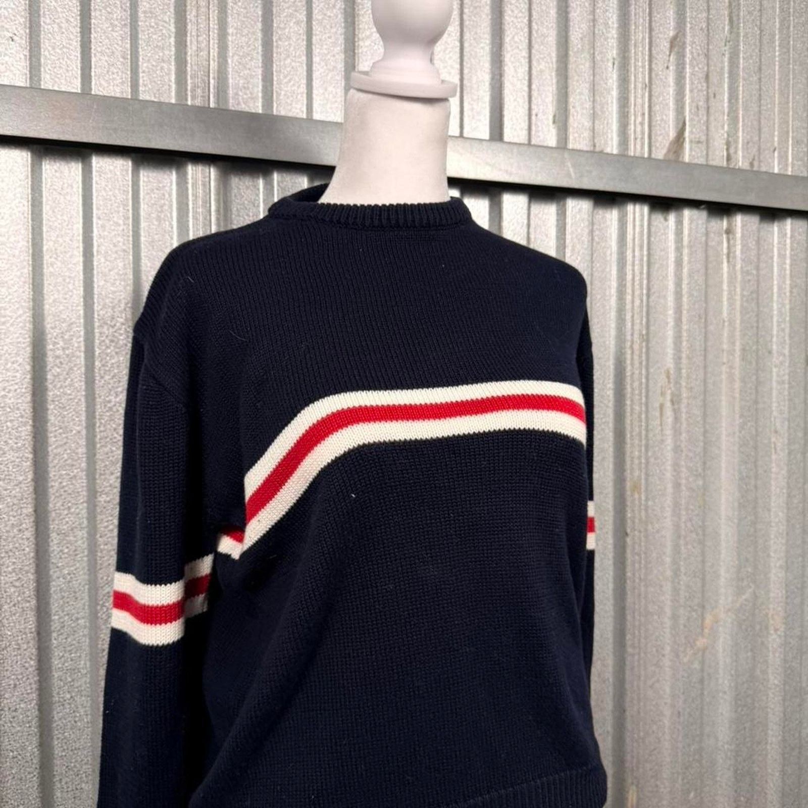 Brandy Melville Navy blue brandy melville sweater Size L / US 10 / IT 46 - 2 Thumbnail