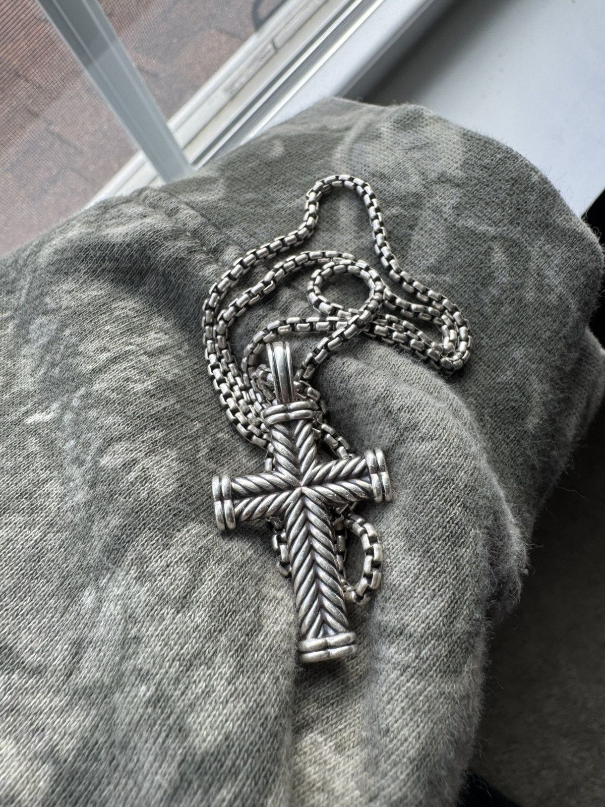 David Yurman David Yurman Box Chain Necklace and Chevron Cross Pendant Size ONE SIZE - 2 Thumbnail