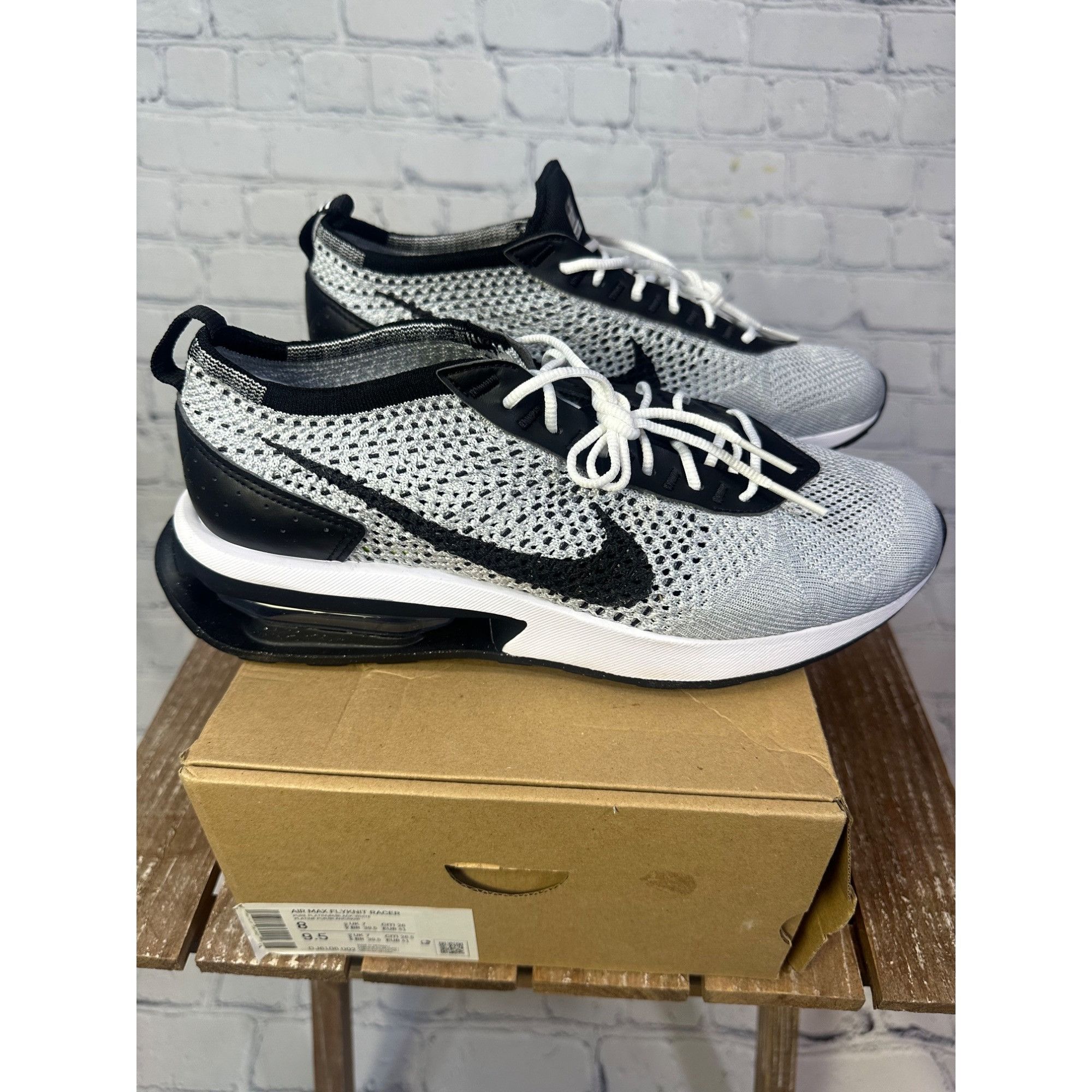 Nike Nike Air Max Flyknit Racer Size US 8 / EU 41 - 1 Thumbnail