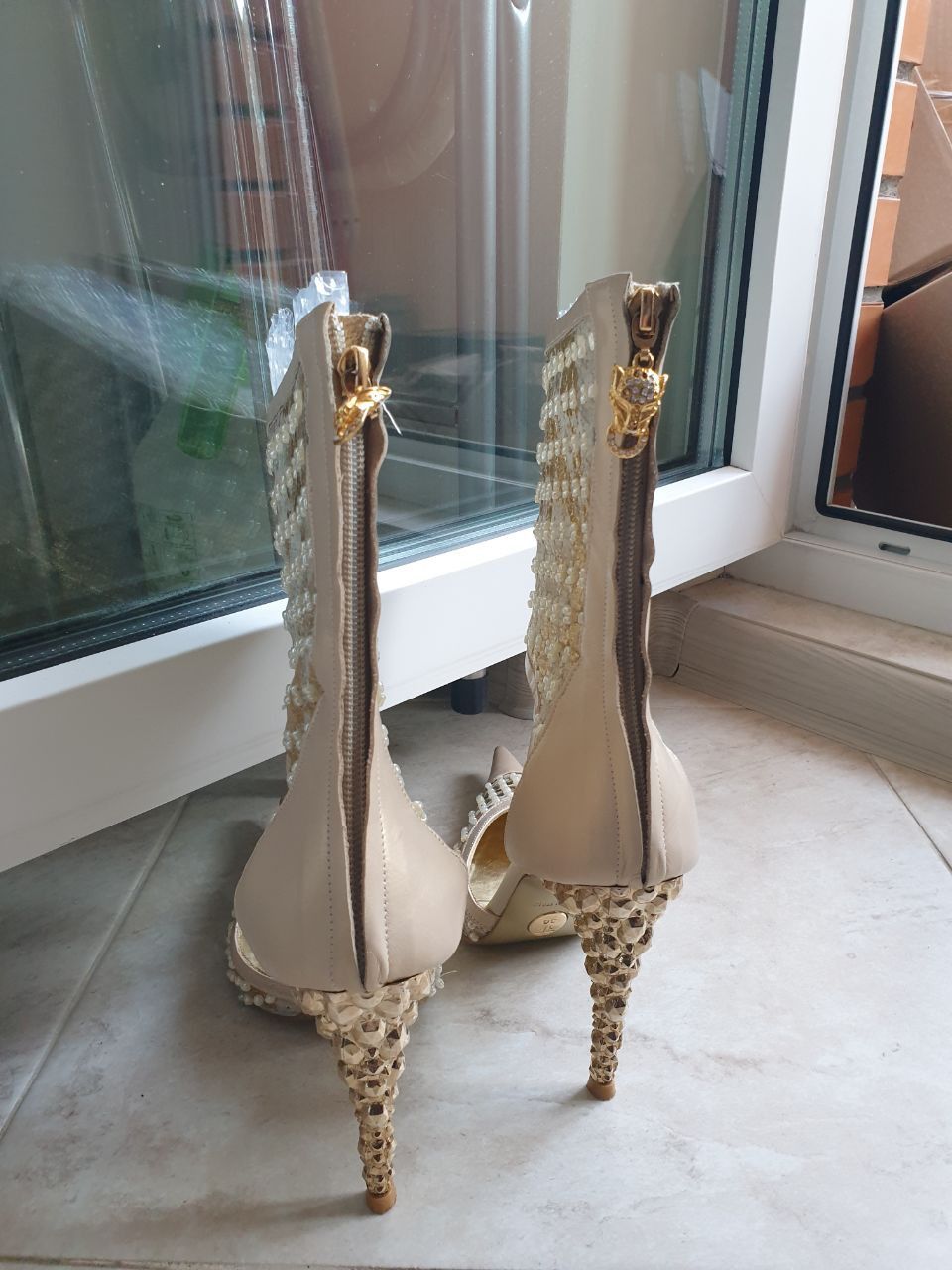 Other Designer beaded pointed-toe pumps US sz 6 / Eur sz 36 Size US 6 / IT 36 - 2 Thumbnail