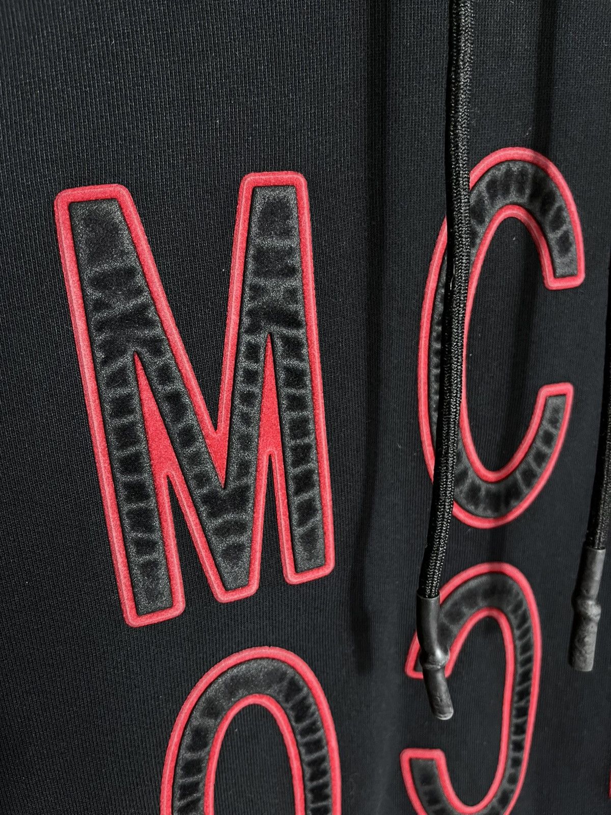 Alexander McQueen MCQ ALEXANDER MCQUEEN VELVET LOGO HOODED MENS BLACK Size US S / EU 44-46 / 1 - 4 Thumbnail