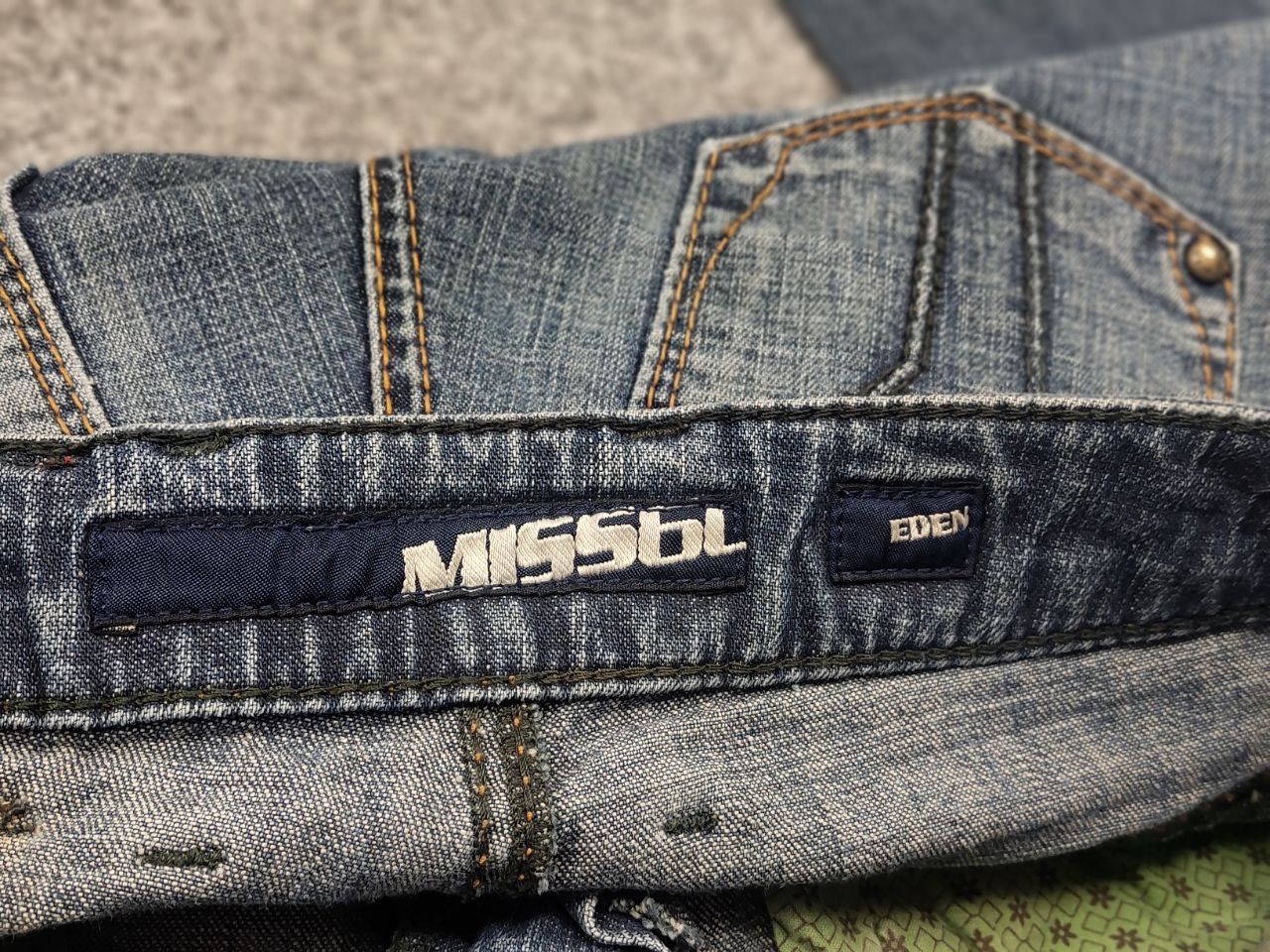 Miss Sixty Vintage Miss Sixty Logo Eden Faded Denim Jeans Y2K Style Size 24" / US 00 / IT 34 - 17 Thumbnail