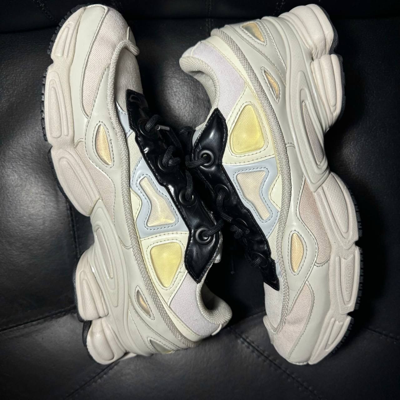 Adidas × Raf Simons 9,5us Adidas Raf Simons ozweego Ozweego Cream Size US 9.5 / EU 42-43 - 8 Thumbnail