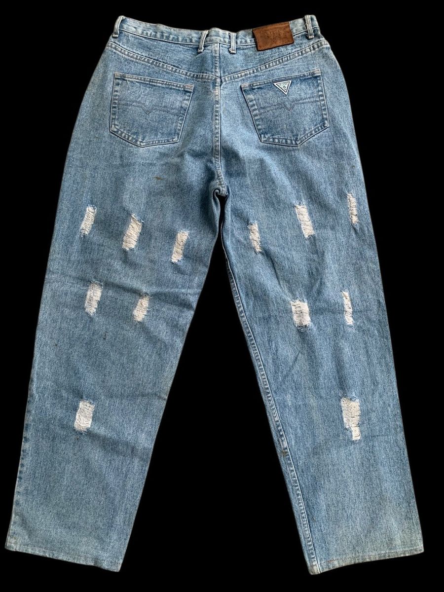 Guess × Japanese Brand × Vintage American Guess Light Blue Baggy Distressed Jeans Size US 34 / EU 50 - 11 Thumbnail