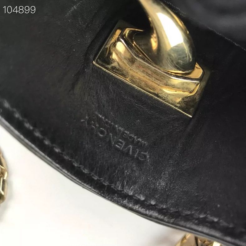 Givenchy Givenchy Chain Bag 067363D08 Black and Gold Overall Size ONE SIZE - 7 Thumbnail
