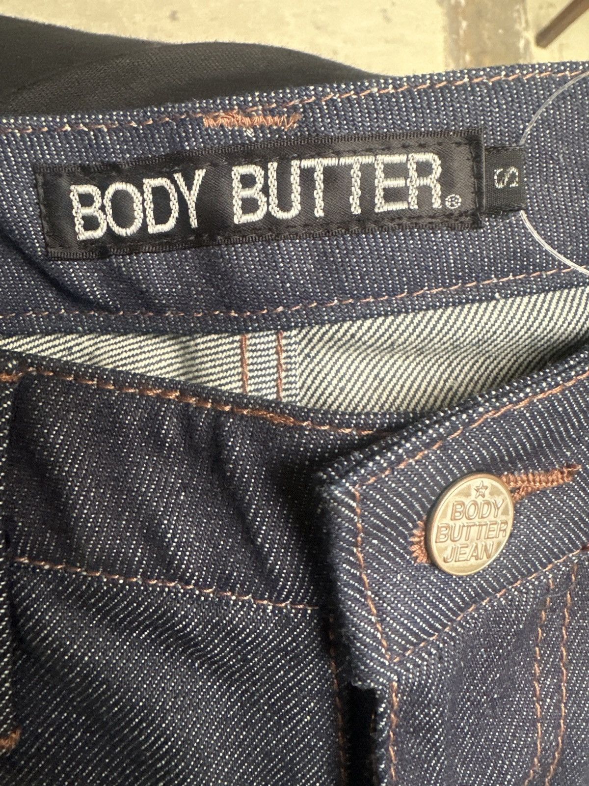 Japanese Brand Japanese brand Body Butter flared jeans Size US 26 / EU 42 - 11 Thumbnail