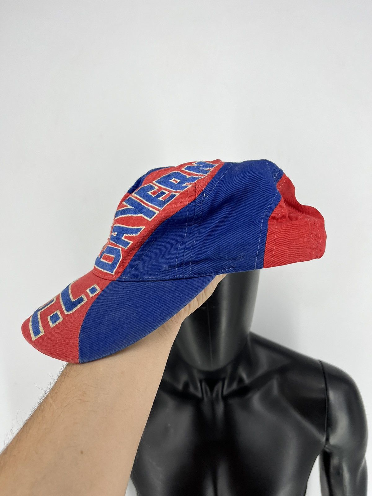 Vintage 80s 90s Vintage FC Bayern Munchen archival Soccer Cap Size ONE SIZE - 4 Thumbnail