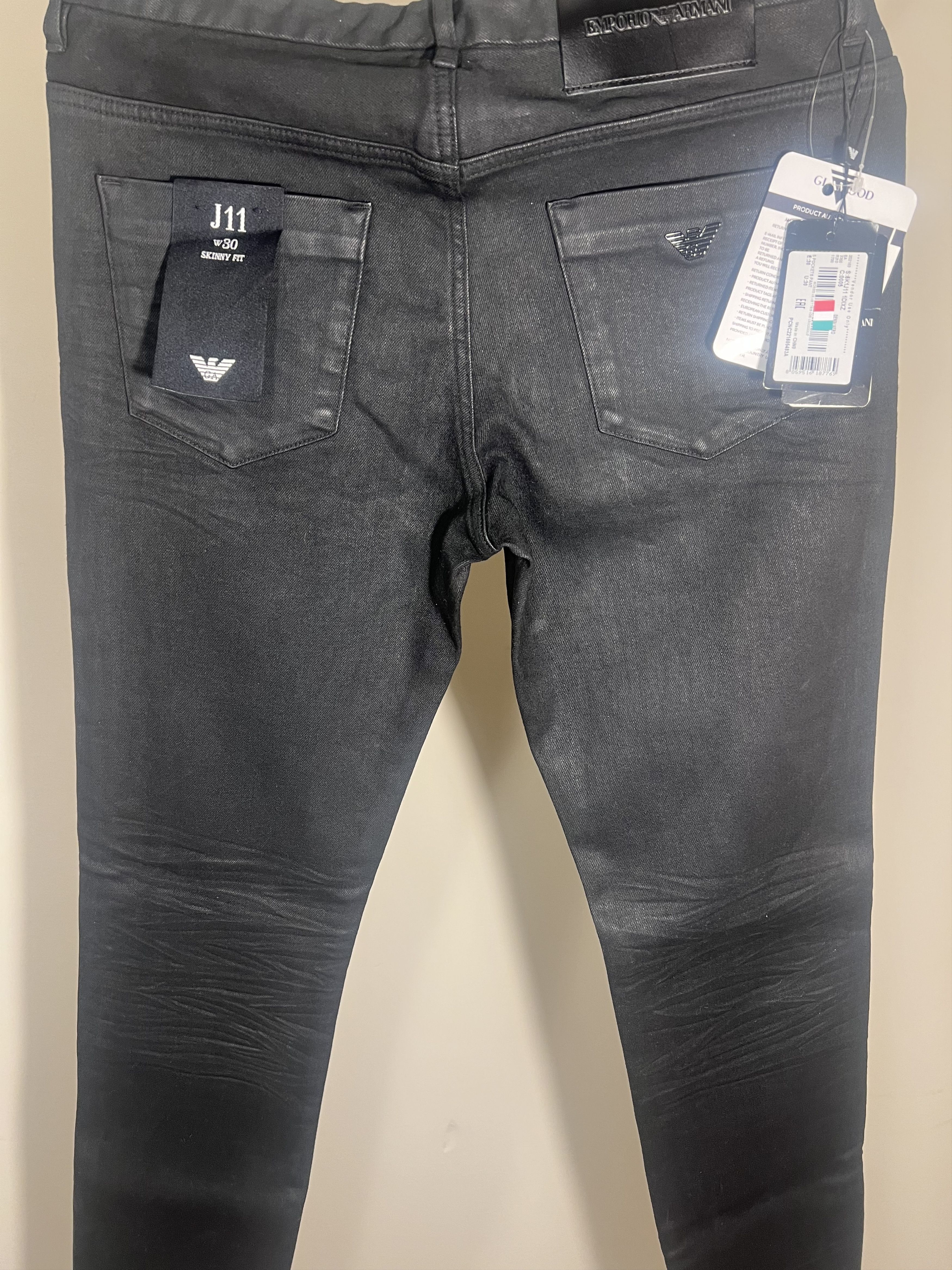 Emporio Armani Emporio Armani J11 Skinny Fit Jeans W30 New Denim Size US 30 / EU 46 - 1 Thumbnail