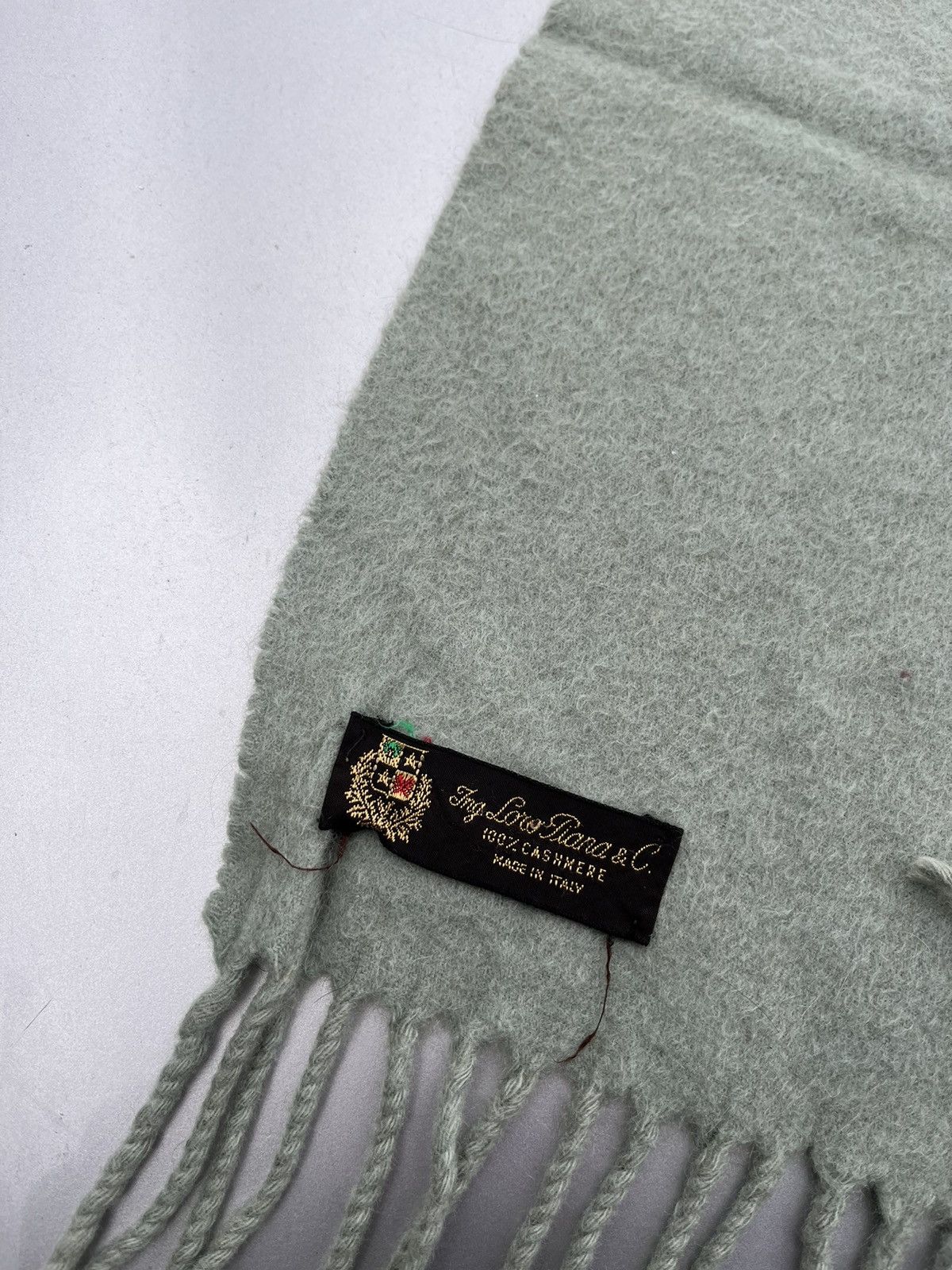 Loro Piana Loro Piana Vintage Cashmere Scarf Made in Italy Size ONE SIZE - 3 Thumbnail