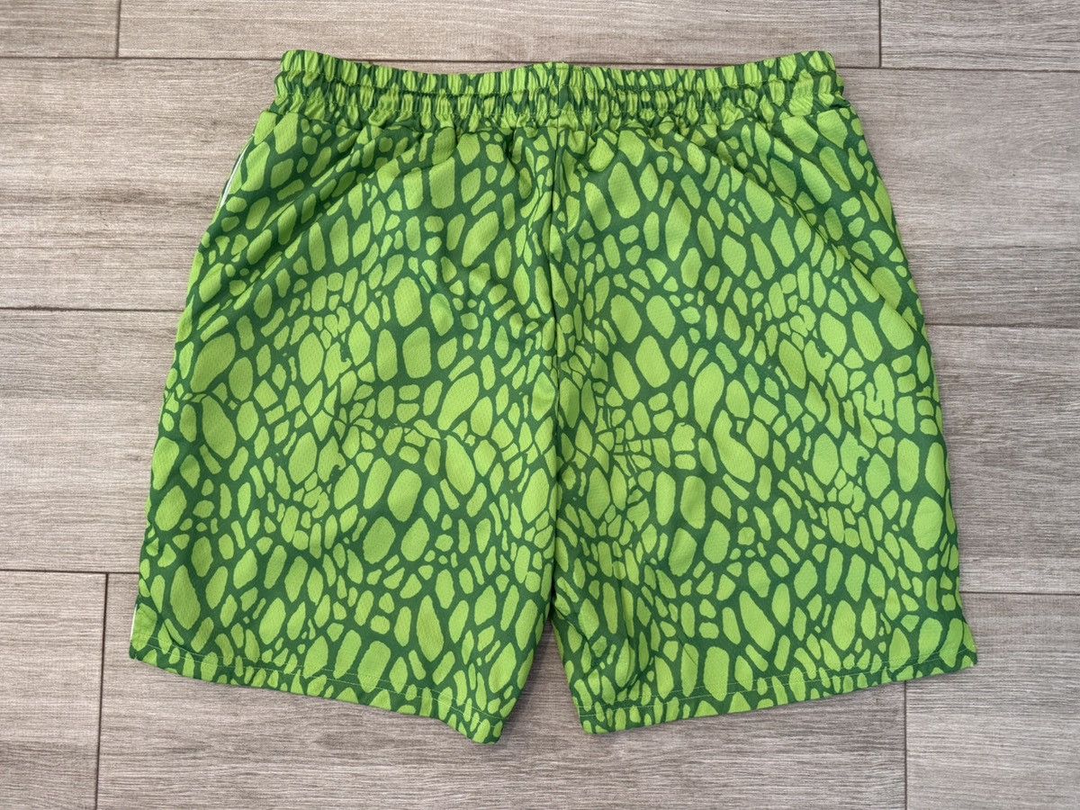 Other Men's Bigger Than Basketball Grinch Mesh Shorts Green Sz XL Size US 36 / EU 52 - 5 Thumbnail
