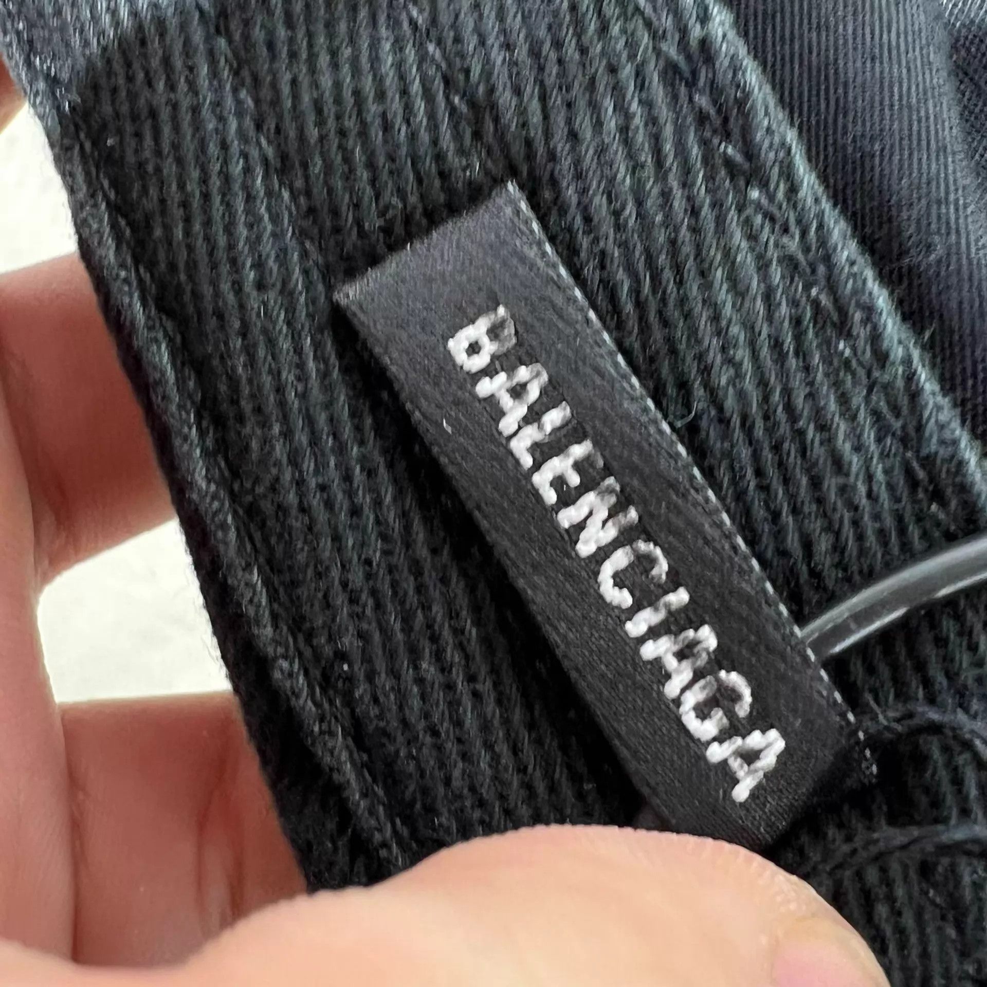 Balenciaga Balenciaga Embroidered Cola Distressed NWT Baseball Cap M 57 Size ONE SIZE - 6 Thumbnail