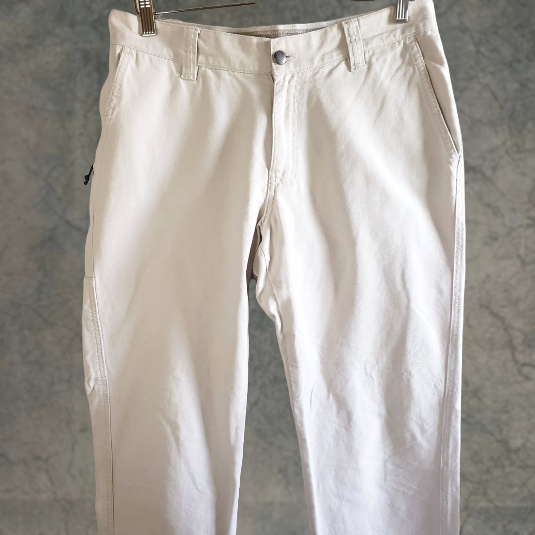 Vintage Columbia Men's Chino Pants Beige Size 32x32 Straight Leg Regular Fit Cotton Shirt? Size US 32 / EU 48 - 1 Thumbnail